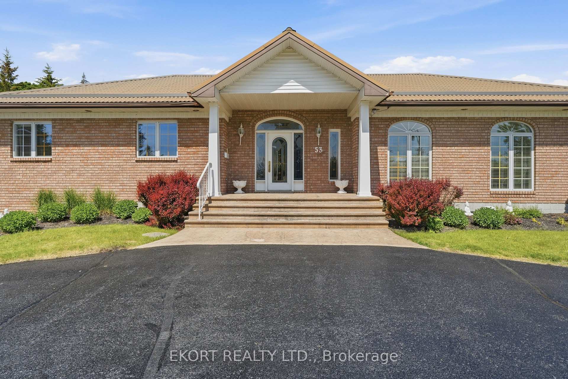 Photo 8 of 53 O'neill Drive, Belleville, Belleville Ward — HOMEH