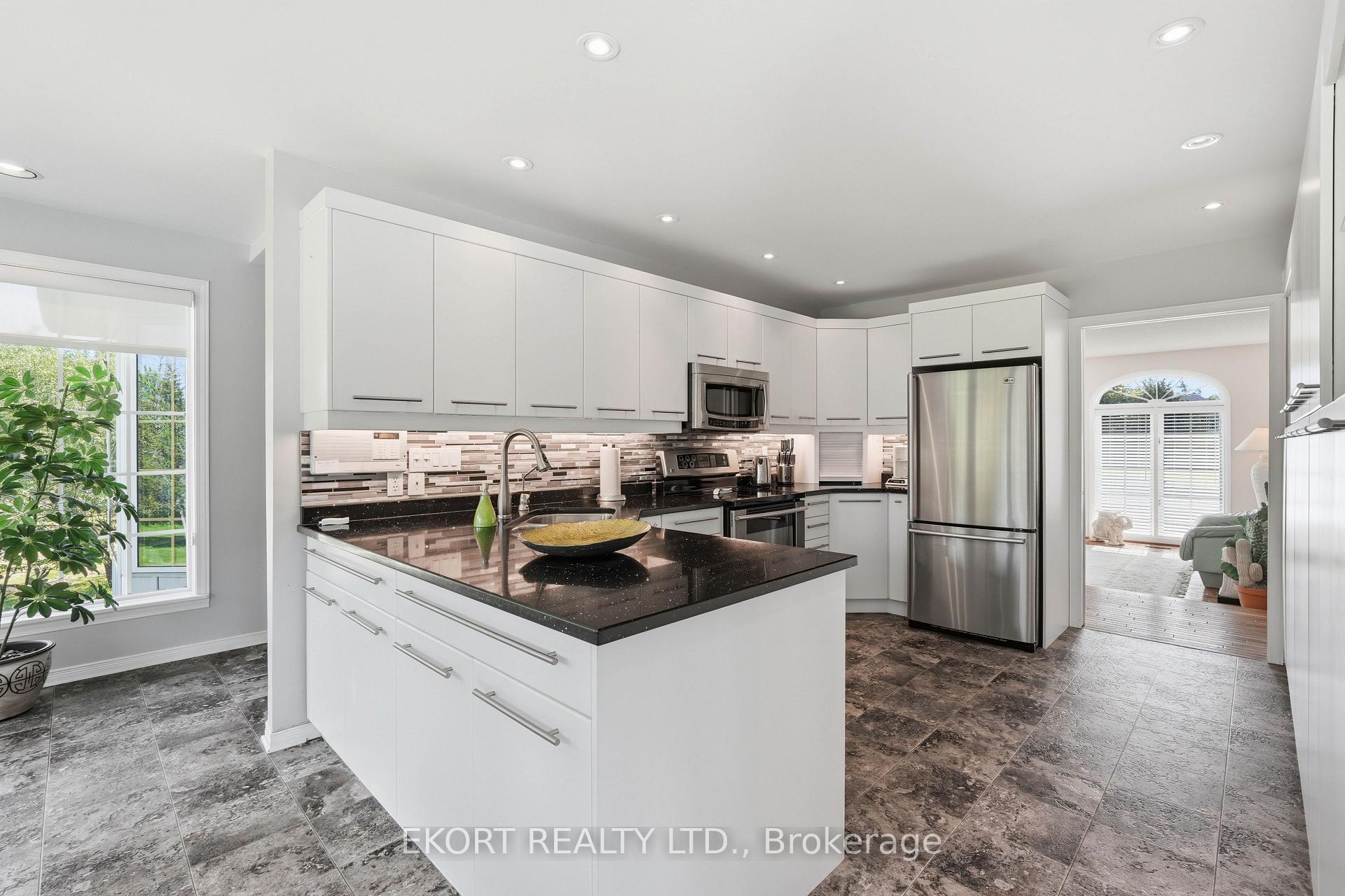 Photo 15 of 53 O'neill Drive, Belleville, Belleville Ward — HOMEH