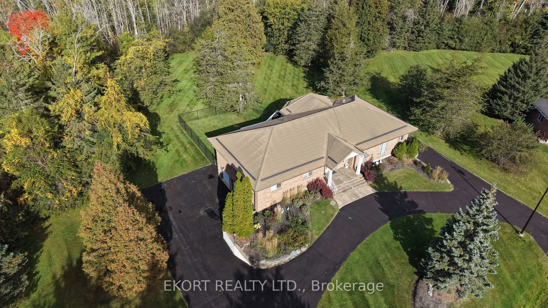 Photo 2 of 53 O'neill Drive, Belleville, Belleville Ward — HOMEH
