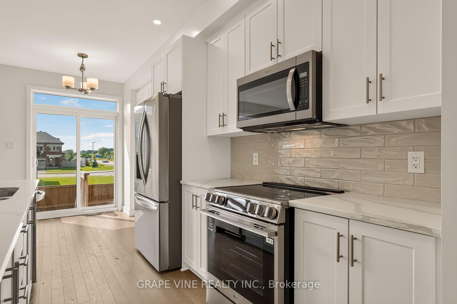 Photo 18 of 451 Haresfield Court, Ottawa, Riverside South/Gloucester Glen — HOMEH