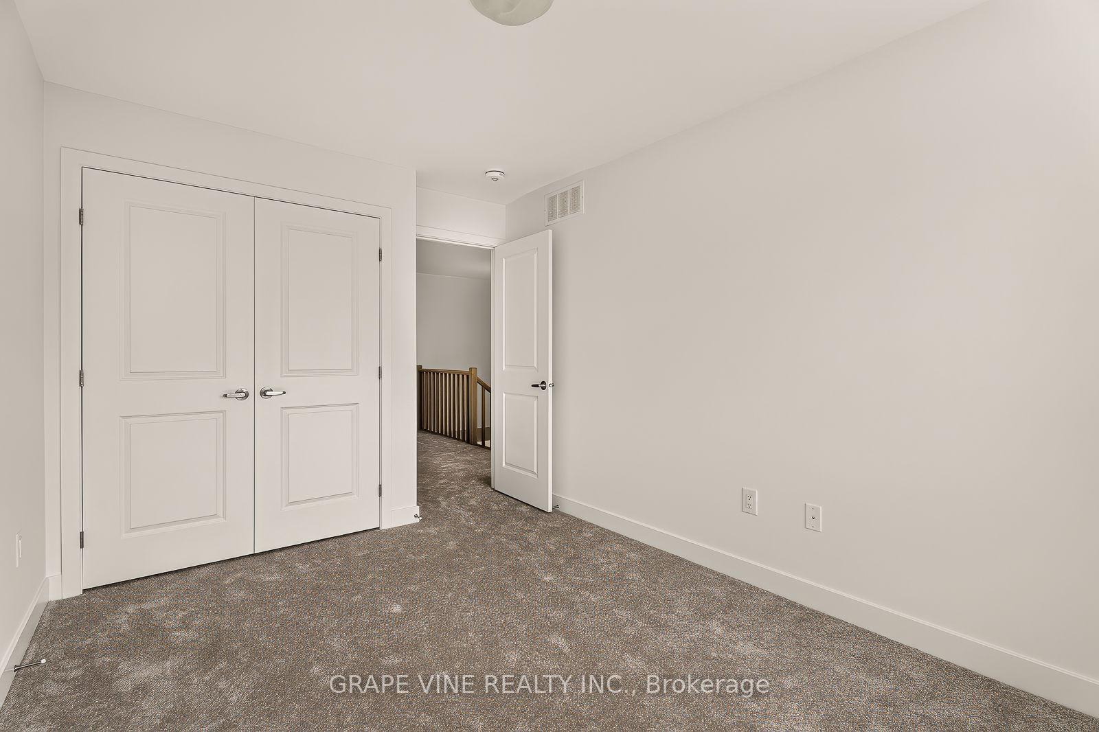Photo 27 of 451 Haresfield Court, Ottawa, Riverside South/Gloucester Glen — HOMEH