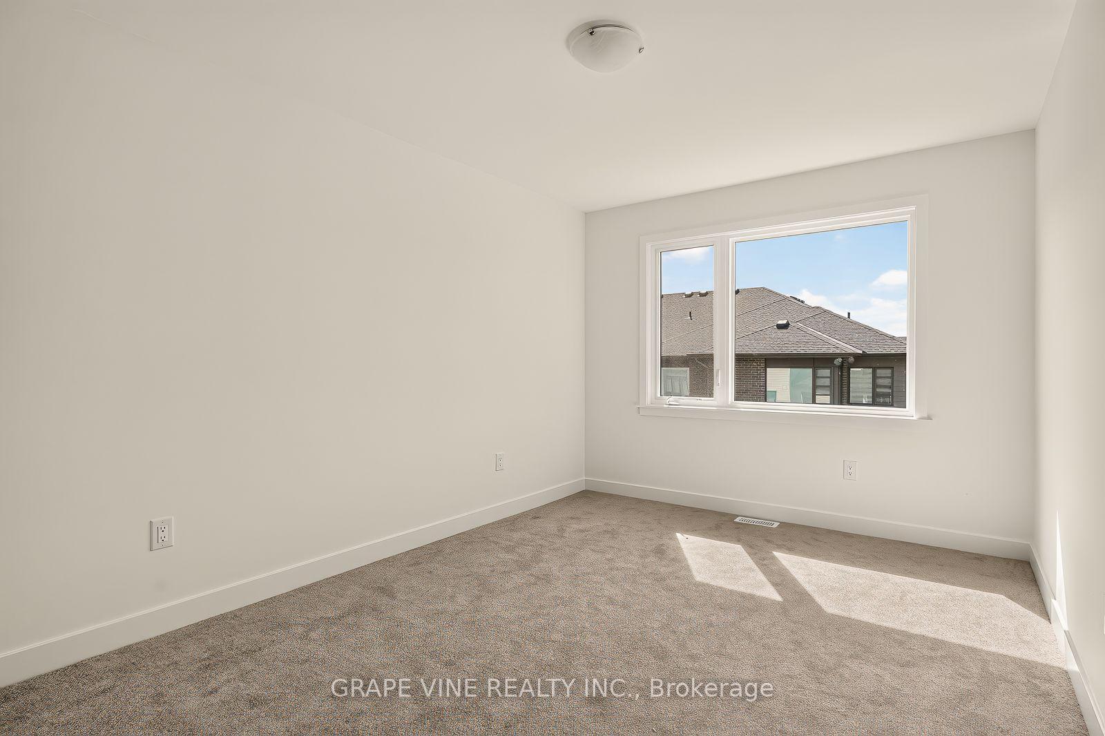 Photo 29 of 451 Haresfield Court, Ottawa, Riverside South/Gloucester Glen — HOMEH