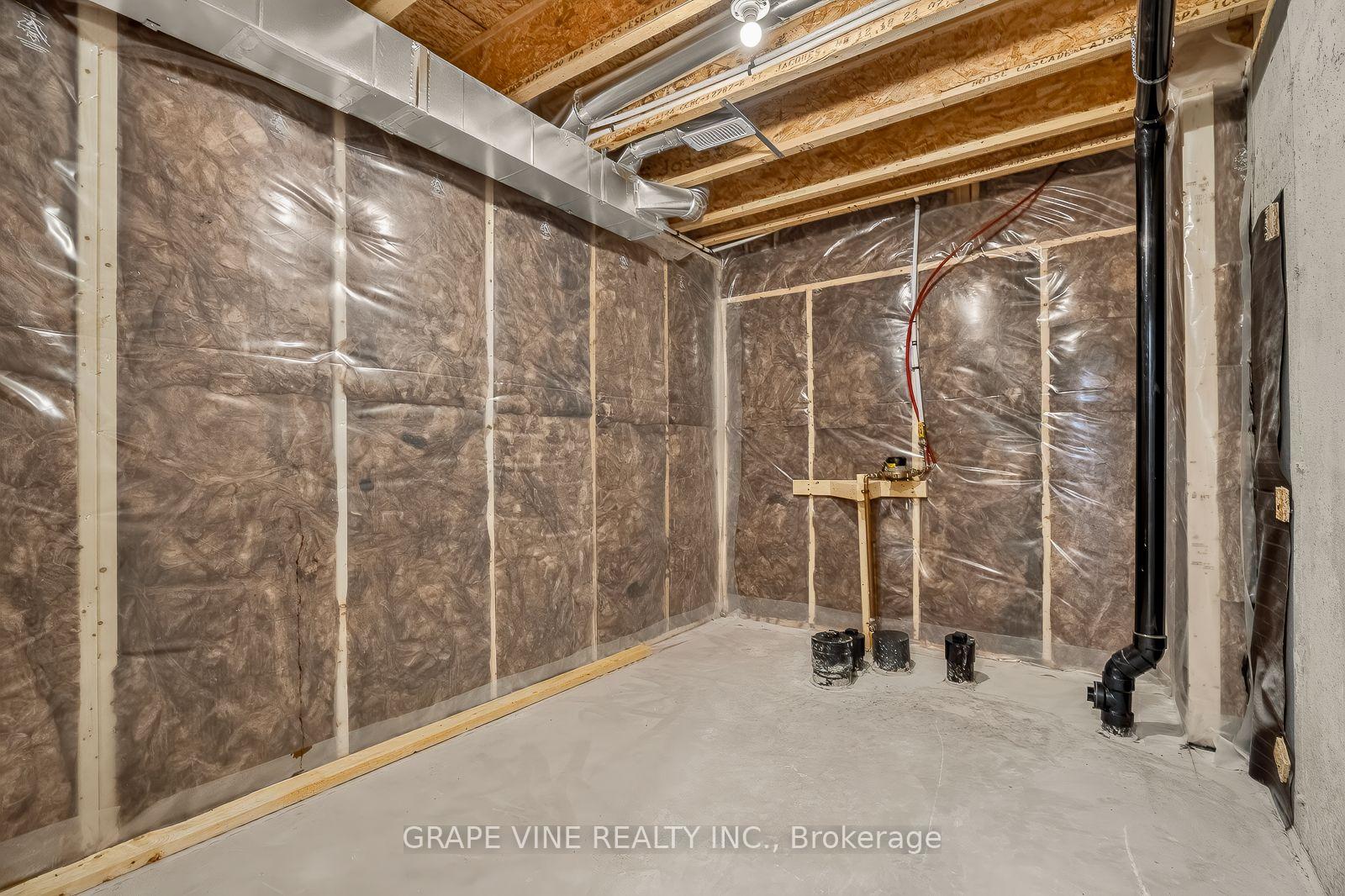 Photo 34 of 451 Haresfield Court, Ottawa, Riverside South/Gloucester Glen — HOMEH