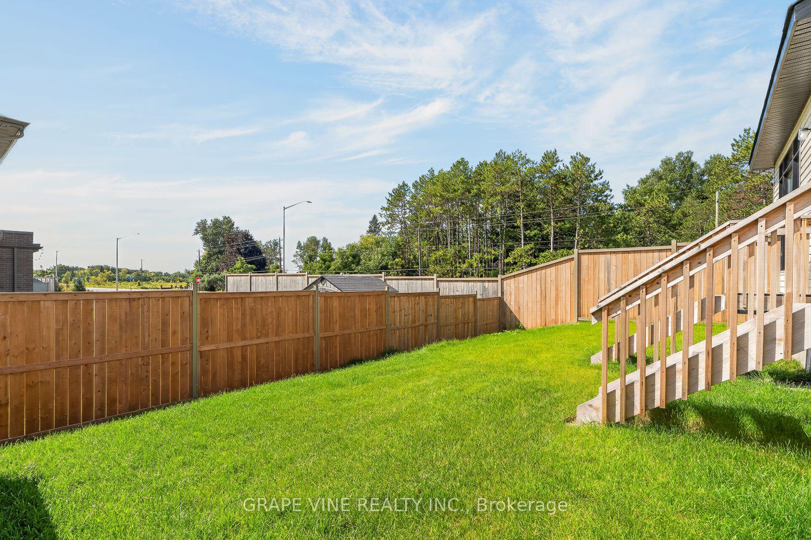 Photo 36 of 451 Haresfield Court, Ottawa, Riverside South/Gloucester Glen — HOMEH