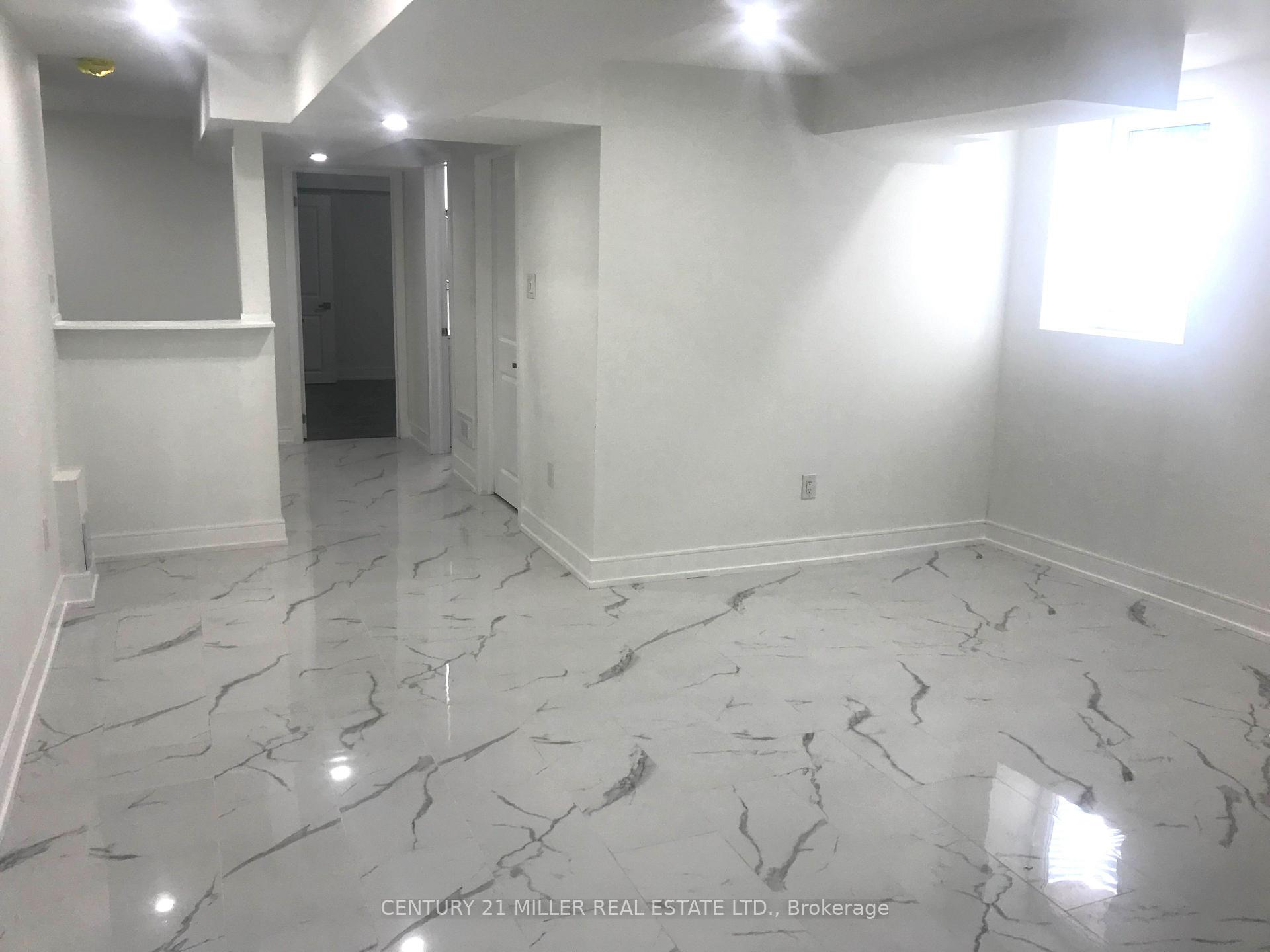 Photo 3 of 5655 Kellandy Run, Mississauga, Churchill Meadows — HOMEH