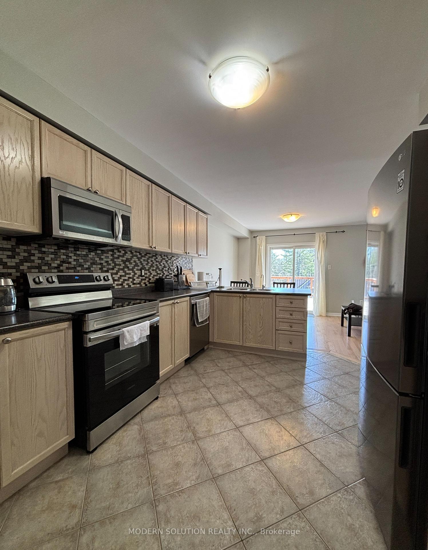 Photo 8 of 78 Christy Drive, Wasaga Beach — HOMEH