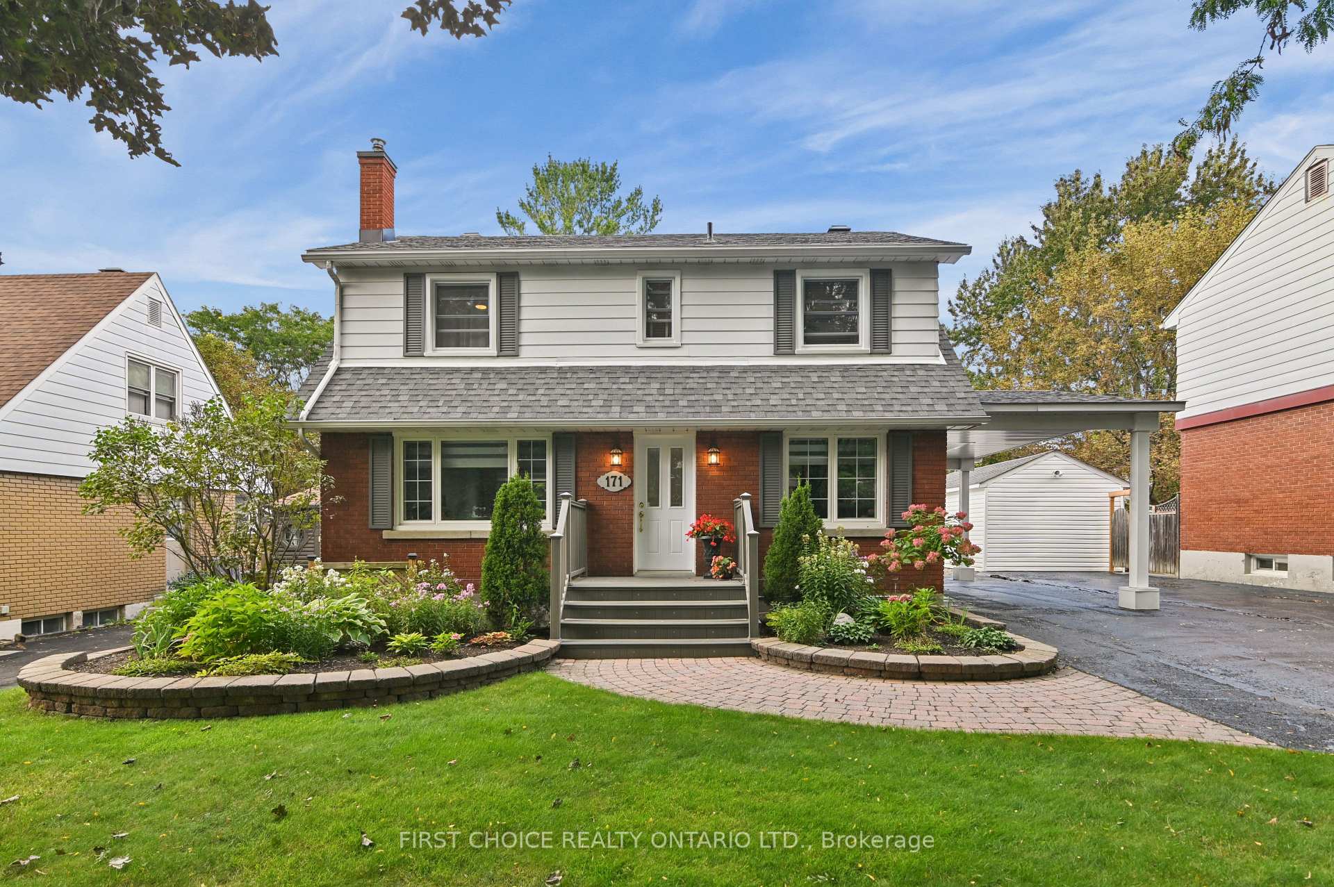 Front of 171 Fanshaw Avenue