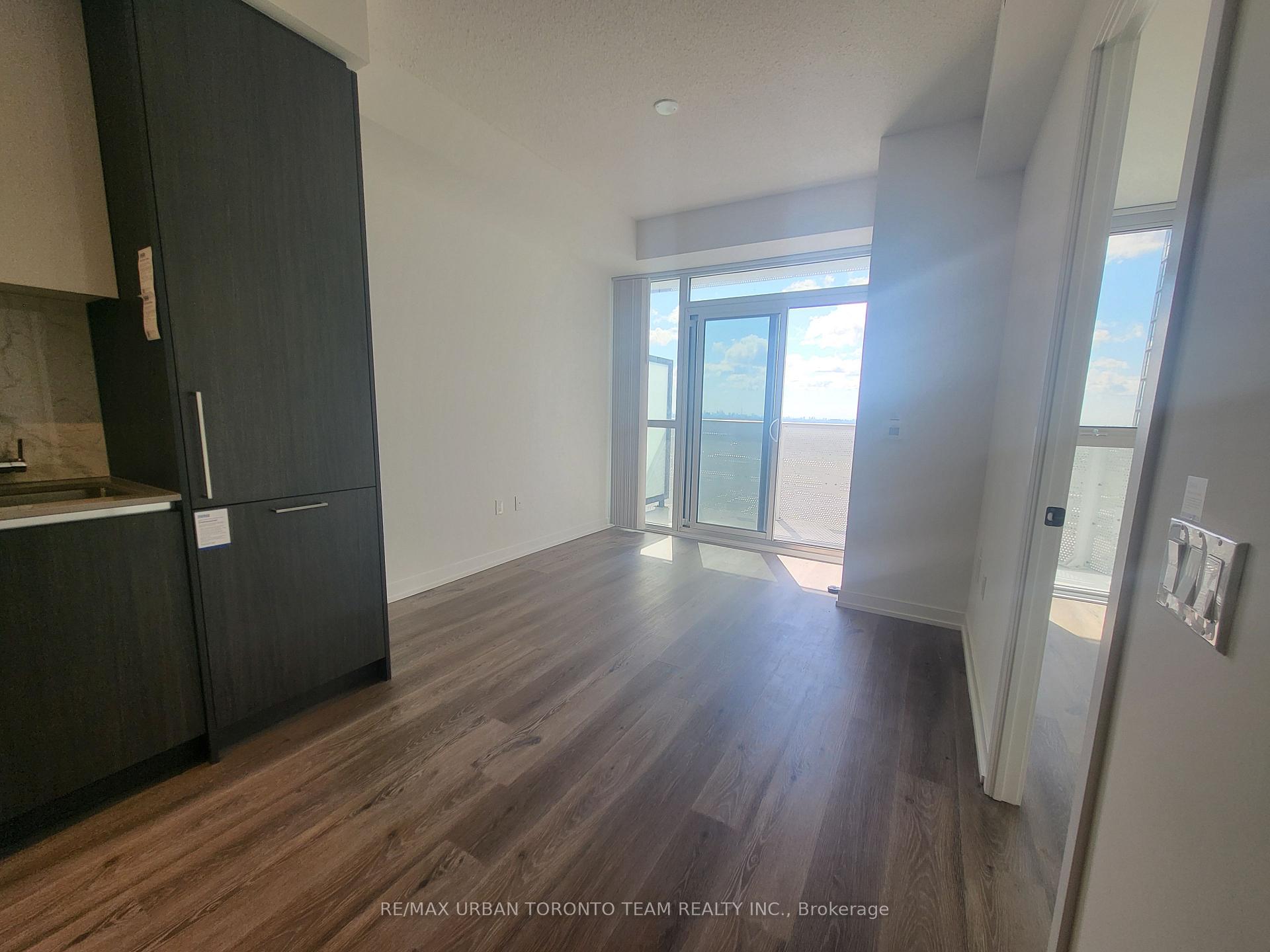 Photo 4 of Unit 3905, 225 Commerce Street, Vaughan, Vaughan Corporate Centre — HOMEH