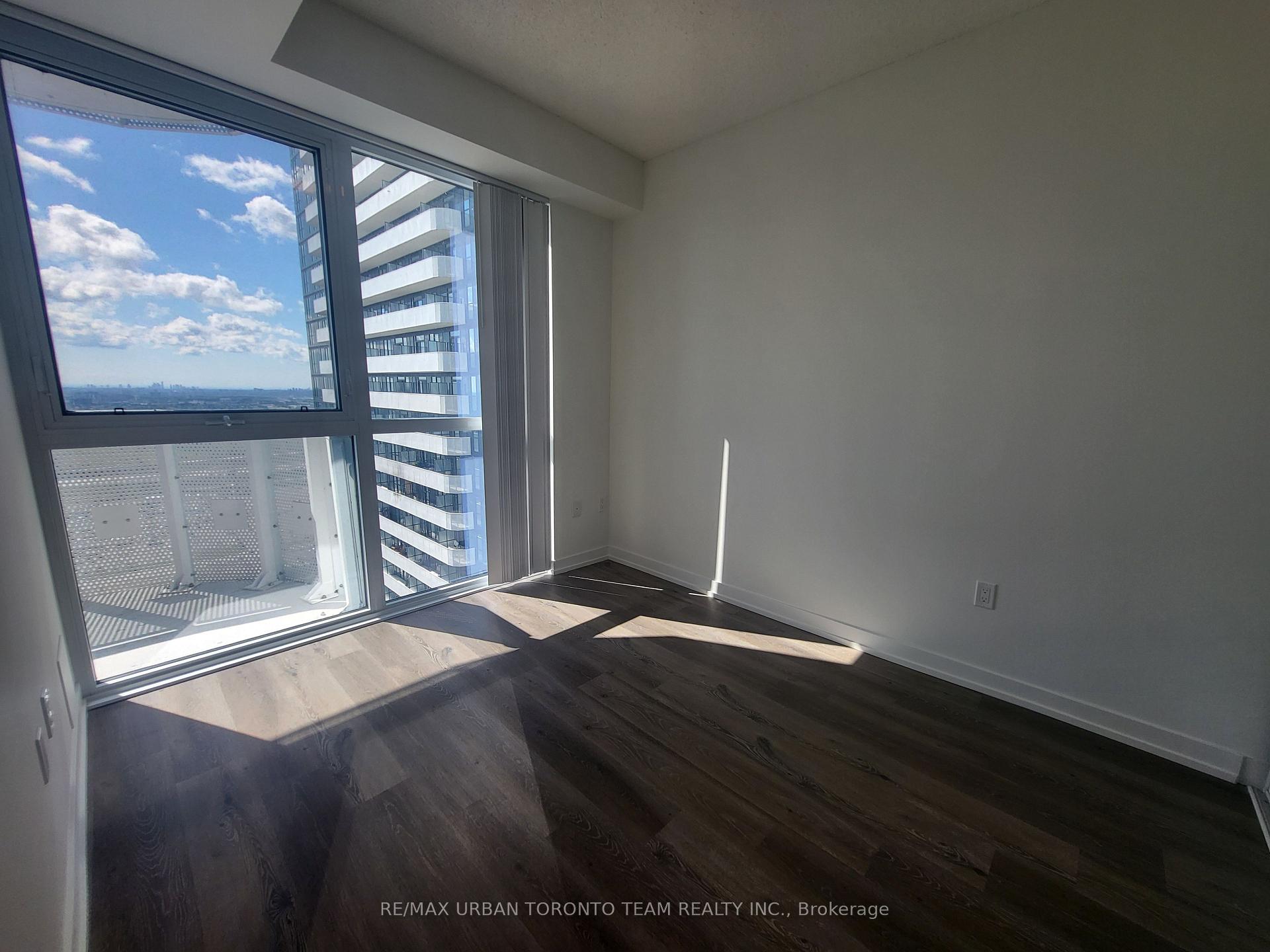 Photo 5 of Unit 3905, 225 Commerce Street, Vaughan, Vaughan Corporate Centre — HOMEH