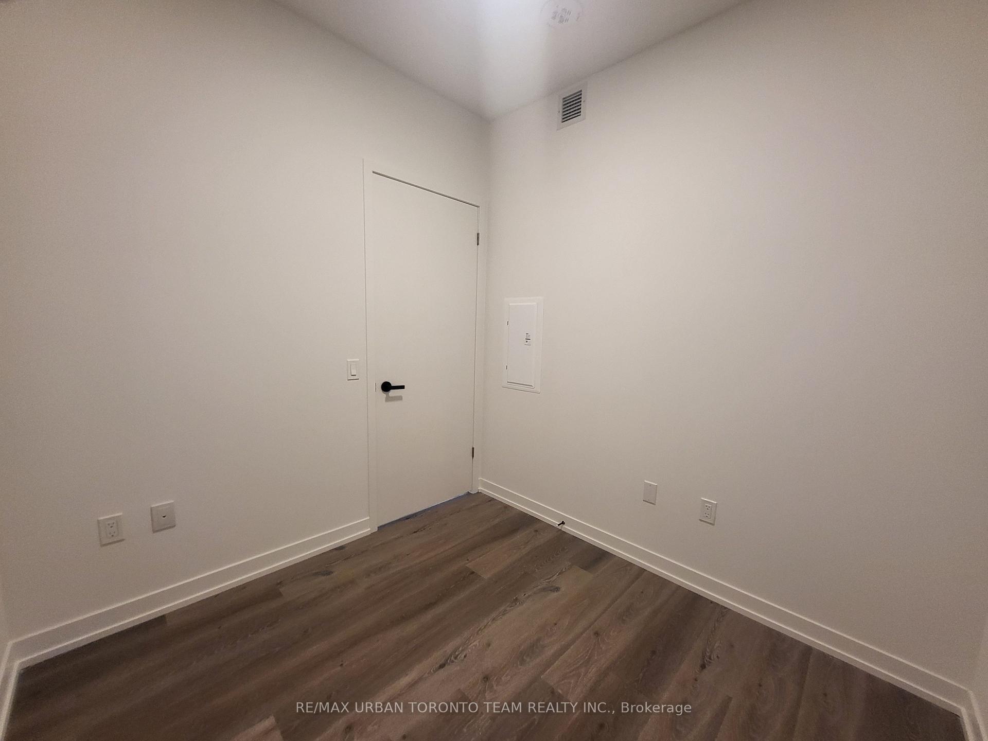 Photo 12 of Unit 3905, 225 Commerce Street, Vaughan, Vaughan Corporate Centre — HOMEH
