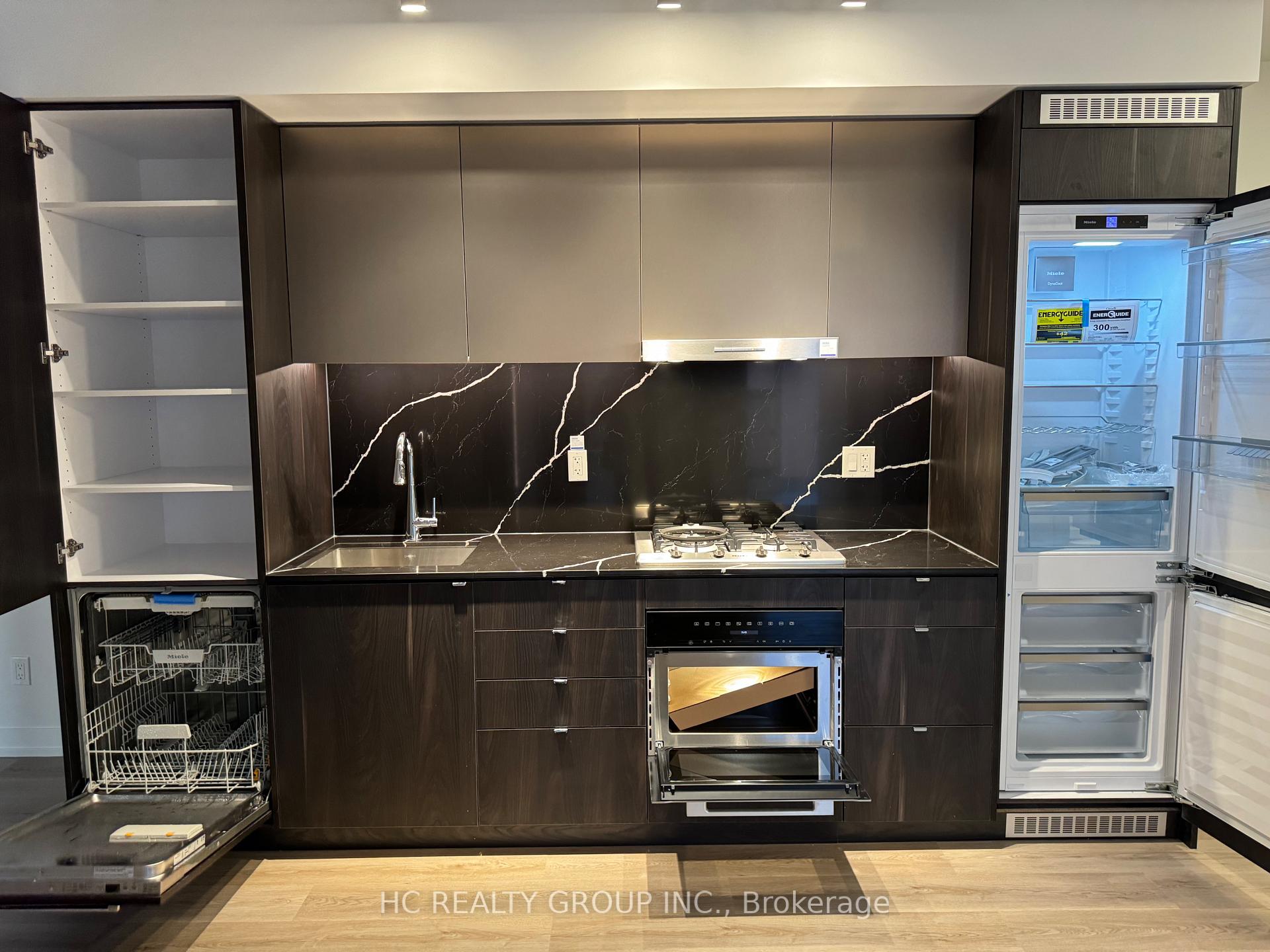 Photo 6 of Unit 608, 771 Yonge Street, Toronto, Rosedale-Moore Park — HOMEH