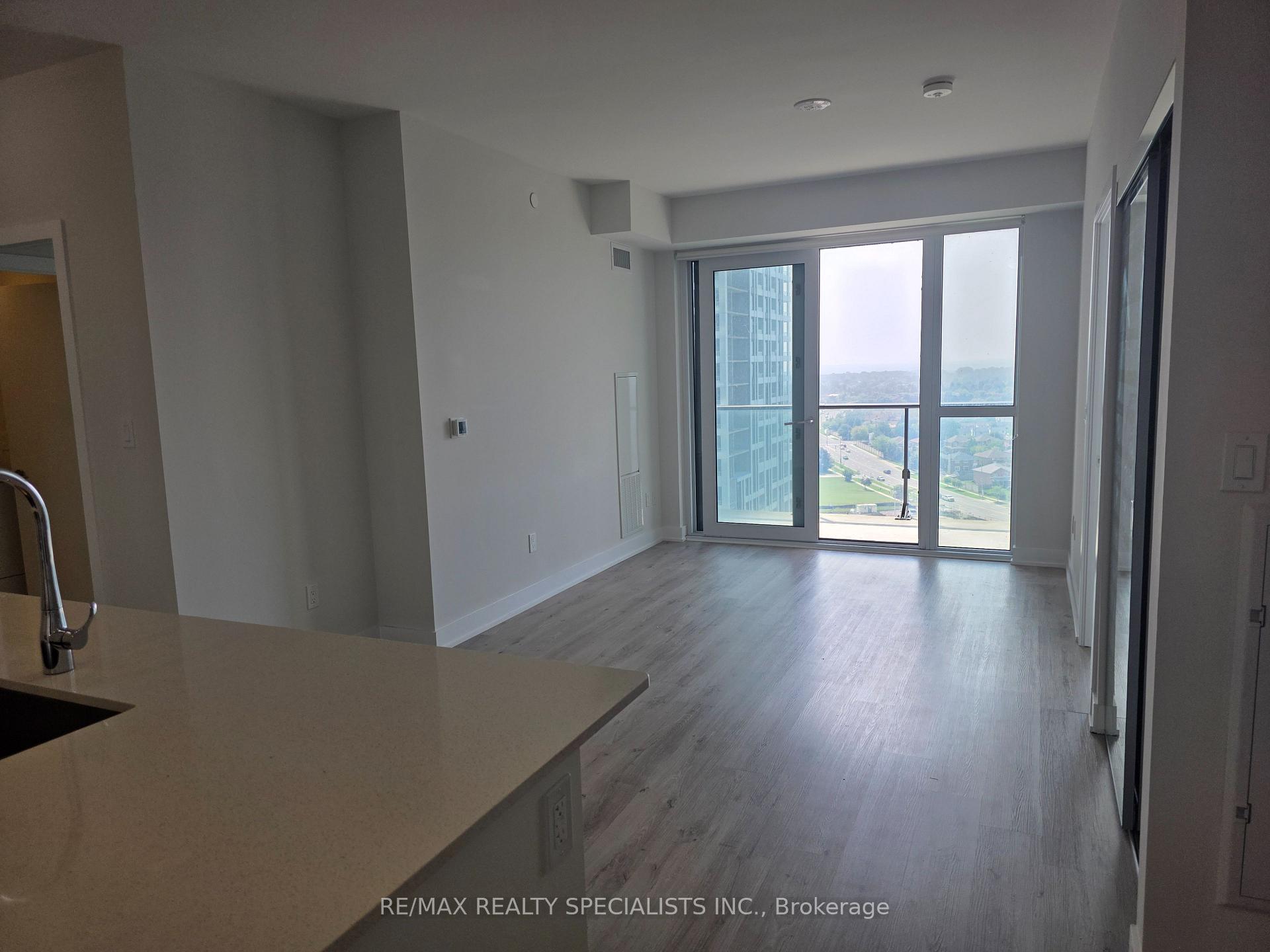 Photo 7 of Unit 1407, 430 Square One Drive, Mississauga, City Centre — HOMEH