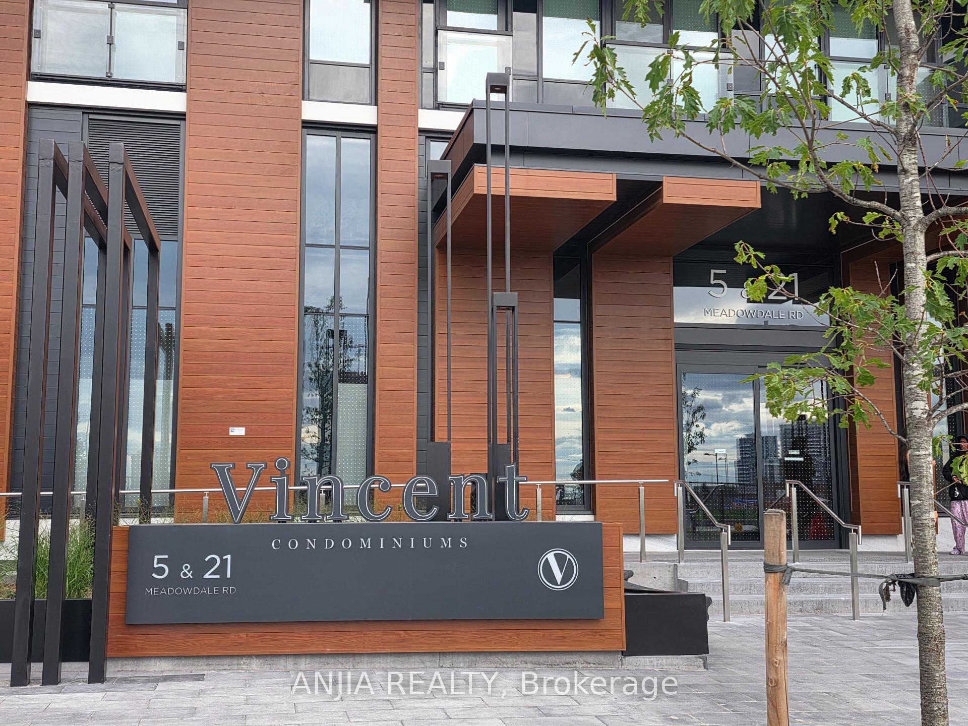 Photo 2 of Unit 1509, 5 Meadowdale Road, Vaughan, Vaughan Corporate Centre — HOMEH