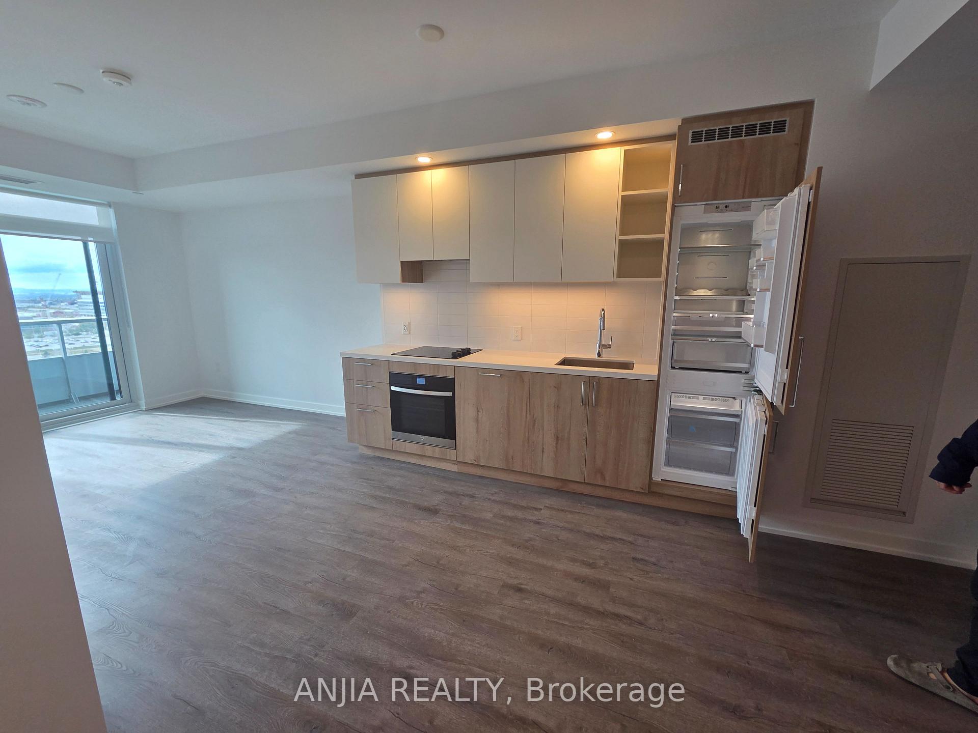 Photo 8 of Unit 1509, 5 Meadowdale Road, Vaughan, Vaughan Corporate Centre — HOMEH