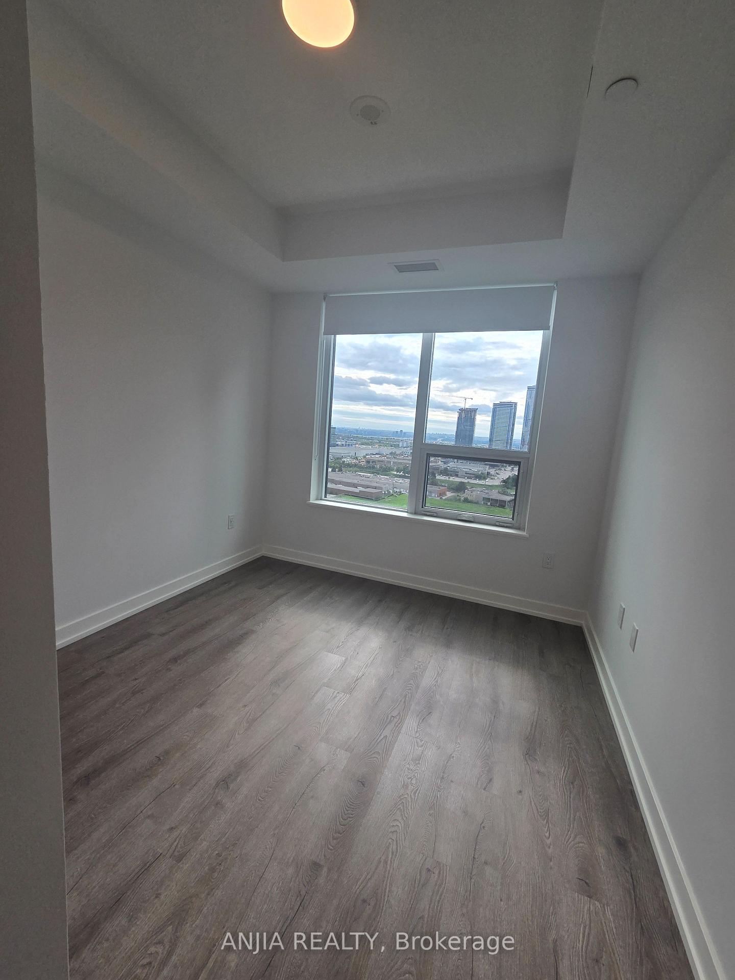 Photo 9 of Unit 1509, 5 Meadowdale Road, Vaughan, Vaughan Corporate Centre — HOMEH