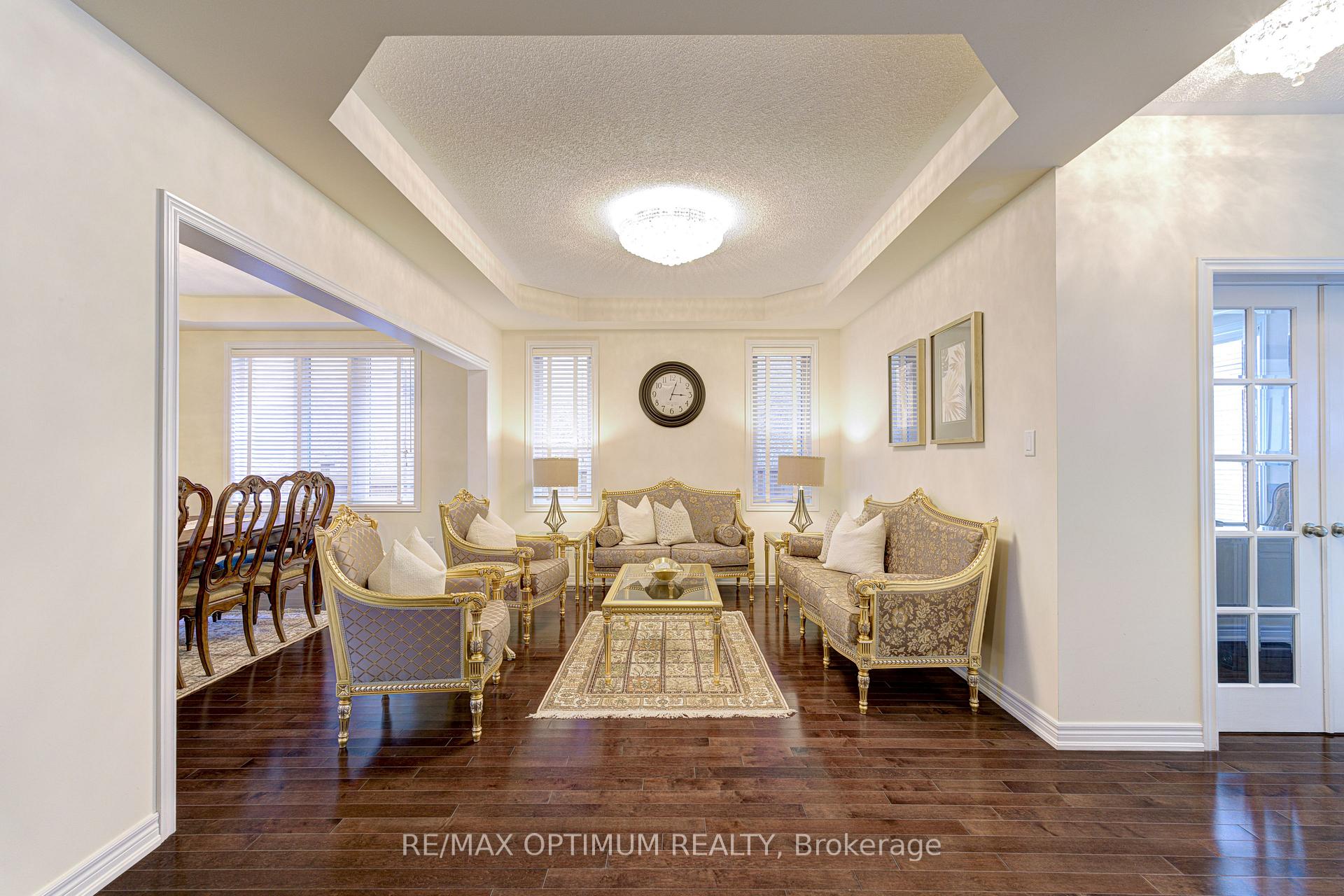 Photo 9 of 60 Impulse Circle, Brampton, Credit Valley — HOMEH