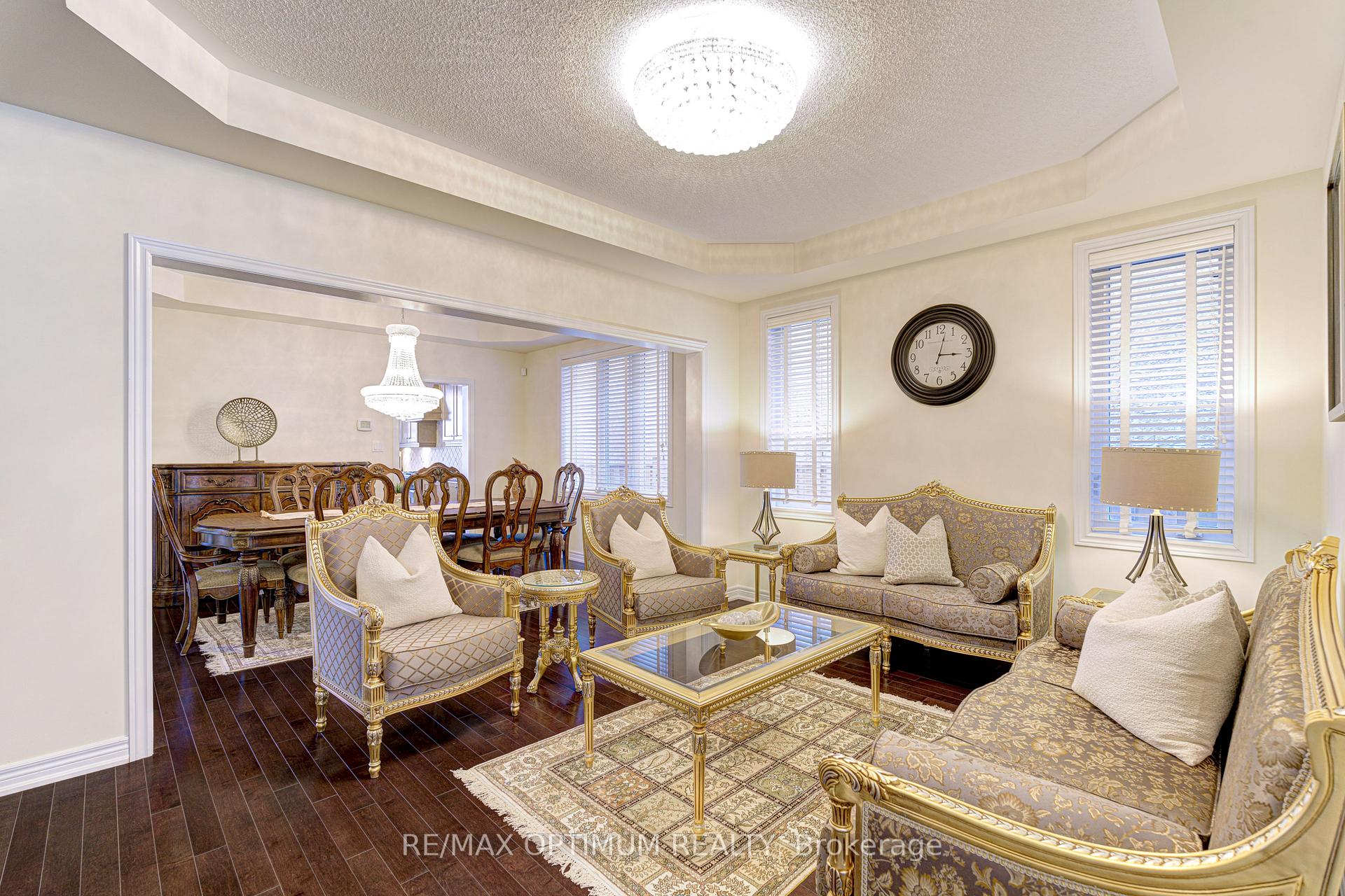 Photo 10 of 60 Impulse Circle, Brampton, Credit Valley — HOMEH