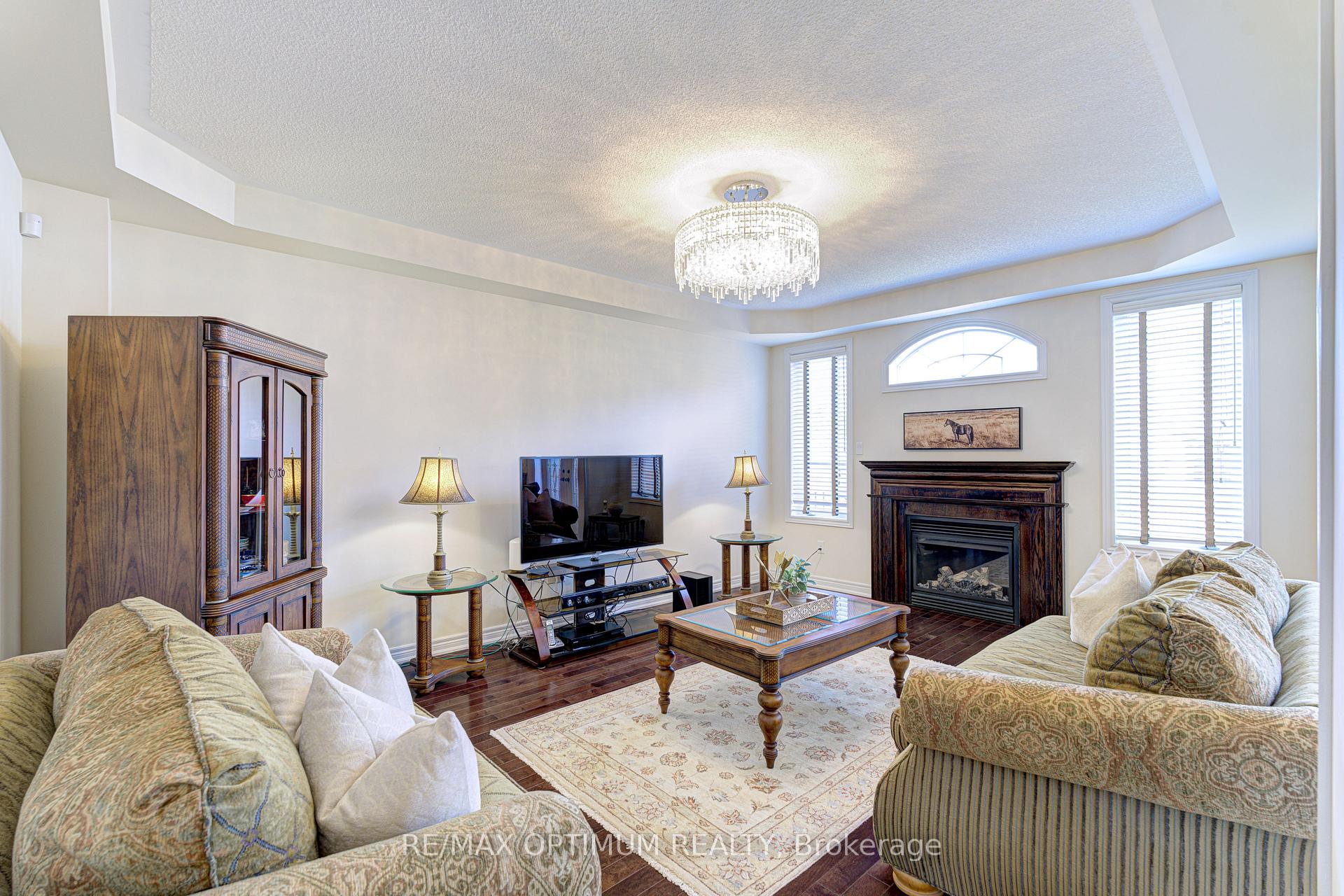 Photo 15 of 60 Impulse Circle, Brampton, Credit Valley — HOMEH