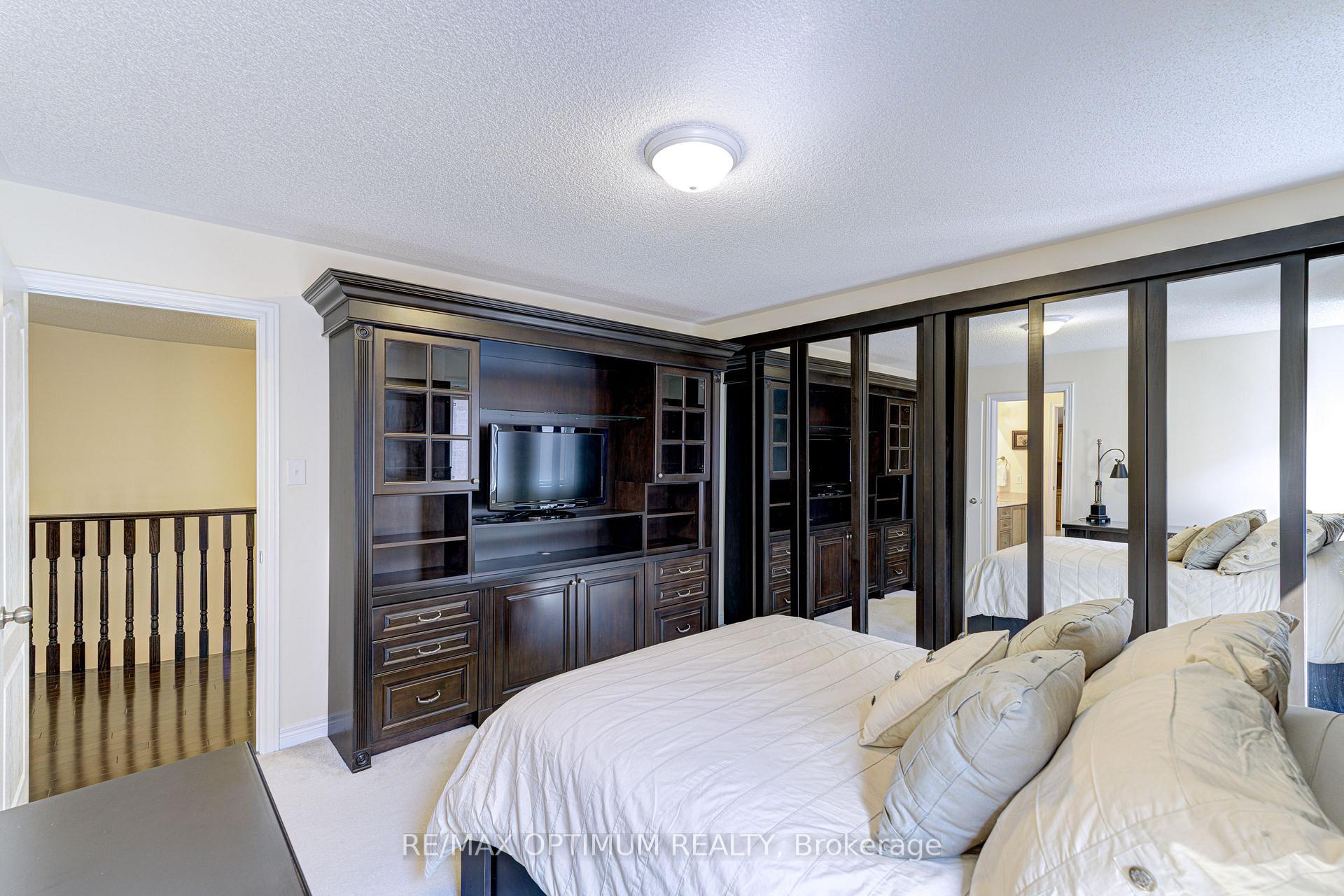 Photo 32 of 60 Impulse Circle, Brampton, Credit Valley — HOMEH