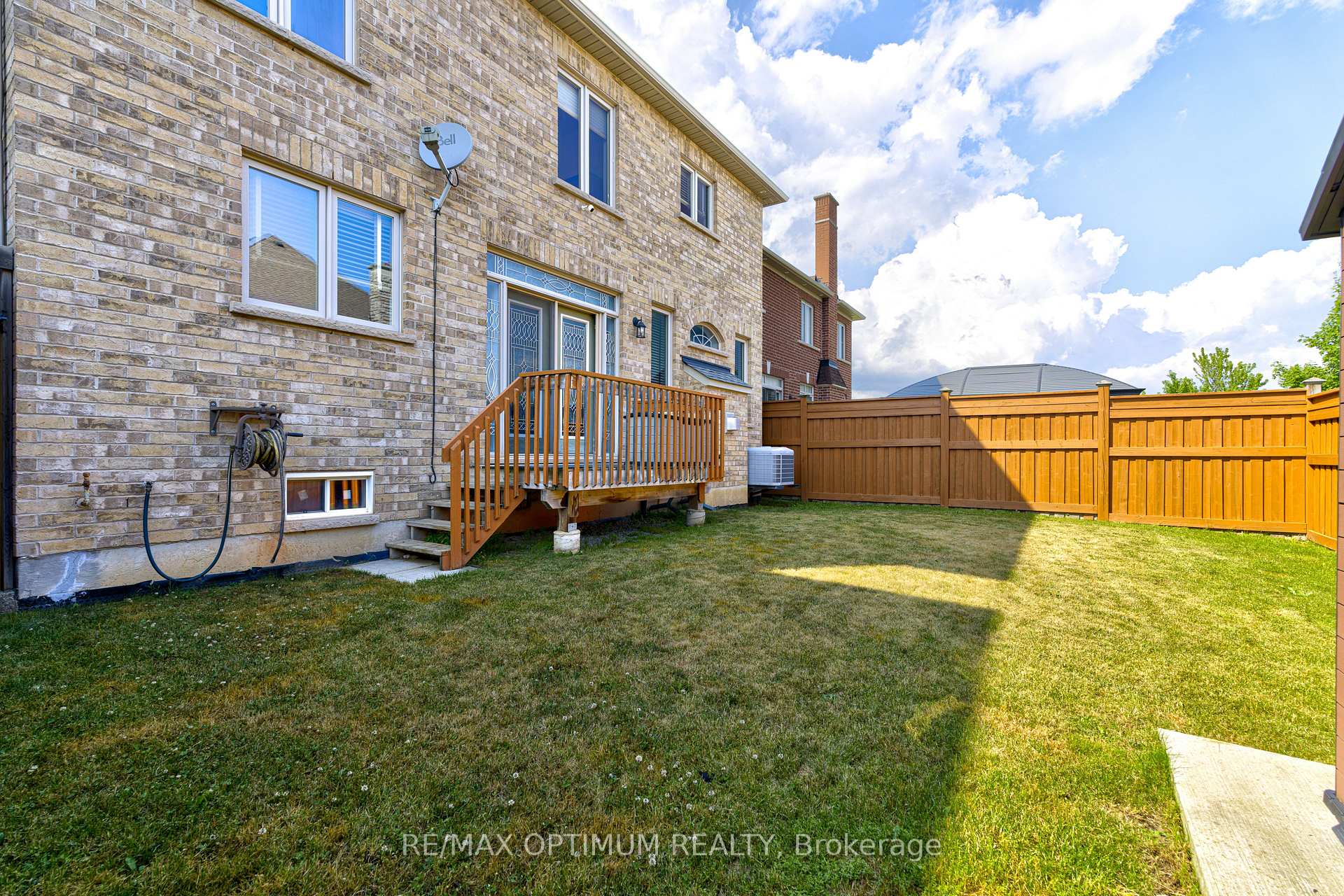 Photo 39 of 60 Impulse Circle, Brampton, Credit Valley — HOMEH