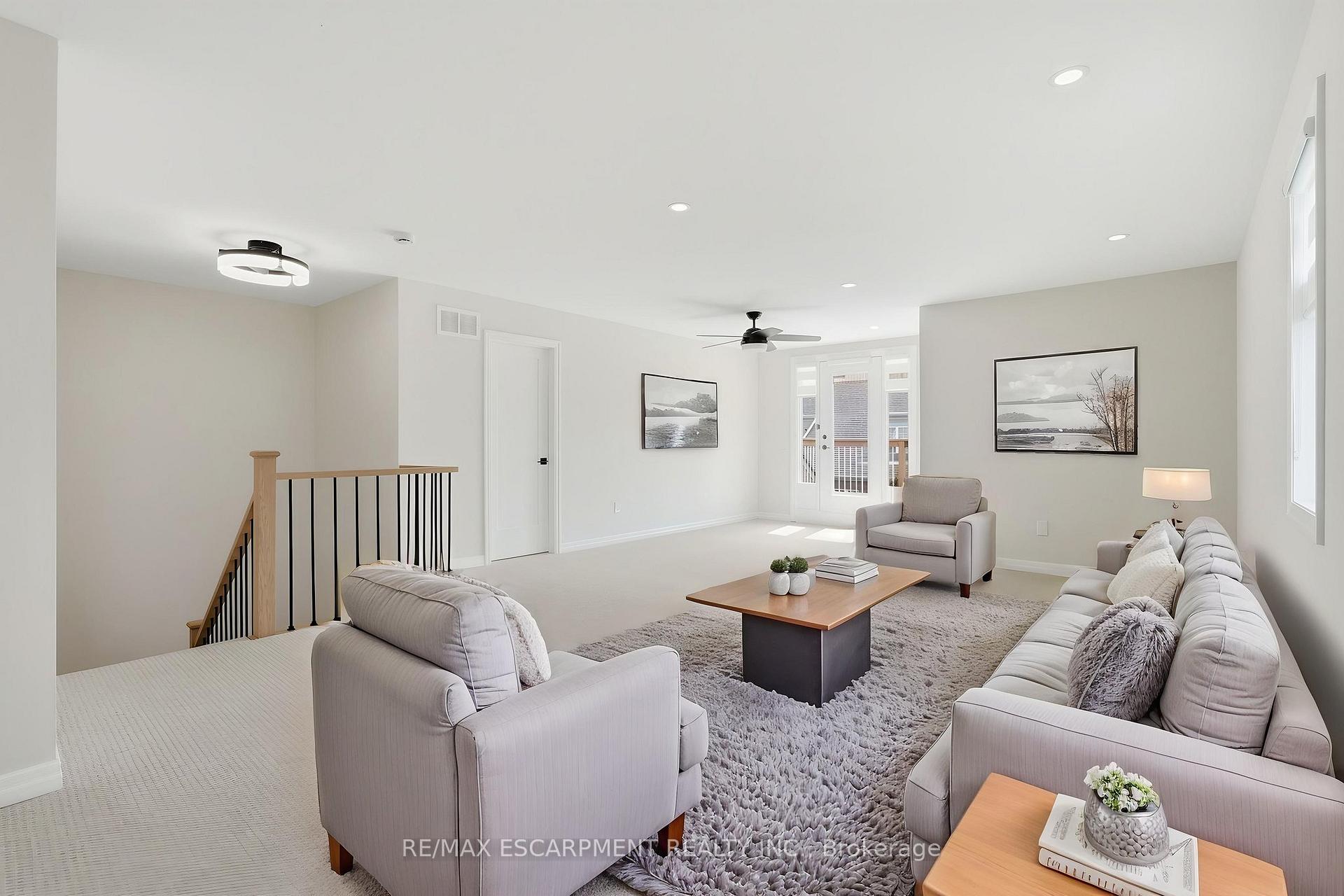 Photo 8 of 36 Compass Way, Mississauga, Port Credit — HOMEH