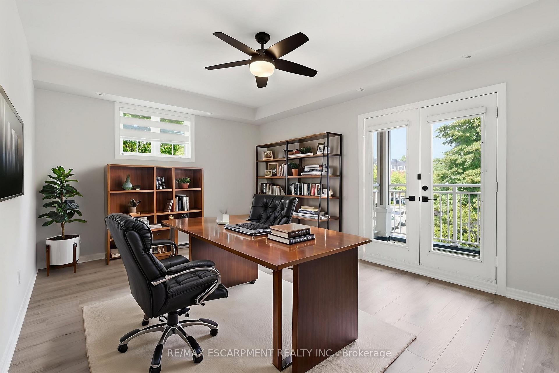 Photo 11 of 36 Compass Way, Mississauga, Port Credit — HOMEH