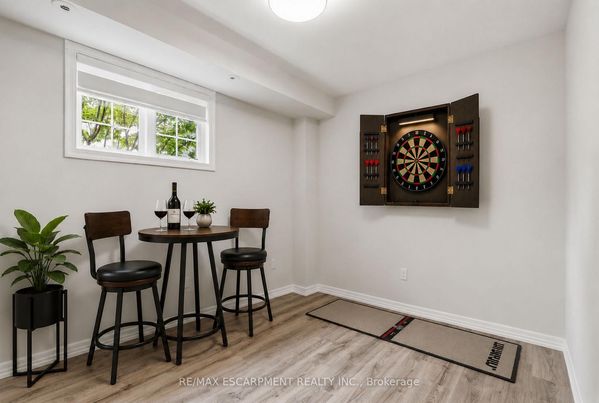 Photo 13 of 36 Compass Way, Mississauga, Port Credit — HOMEH