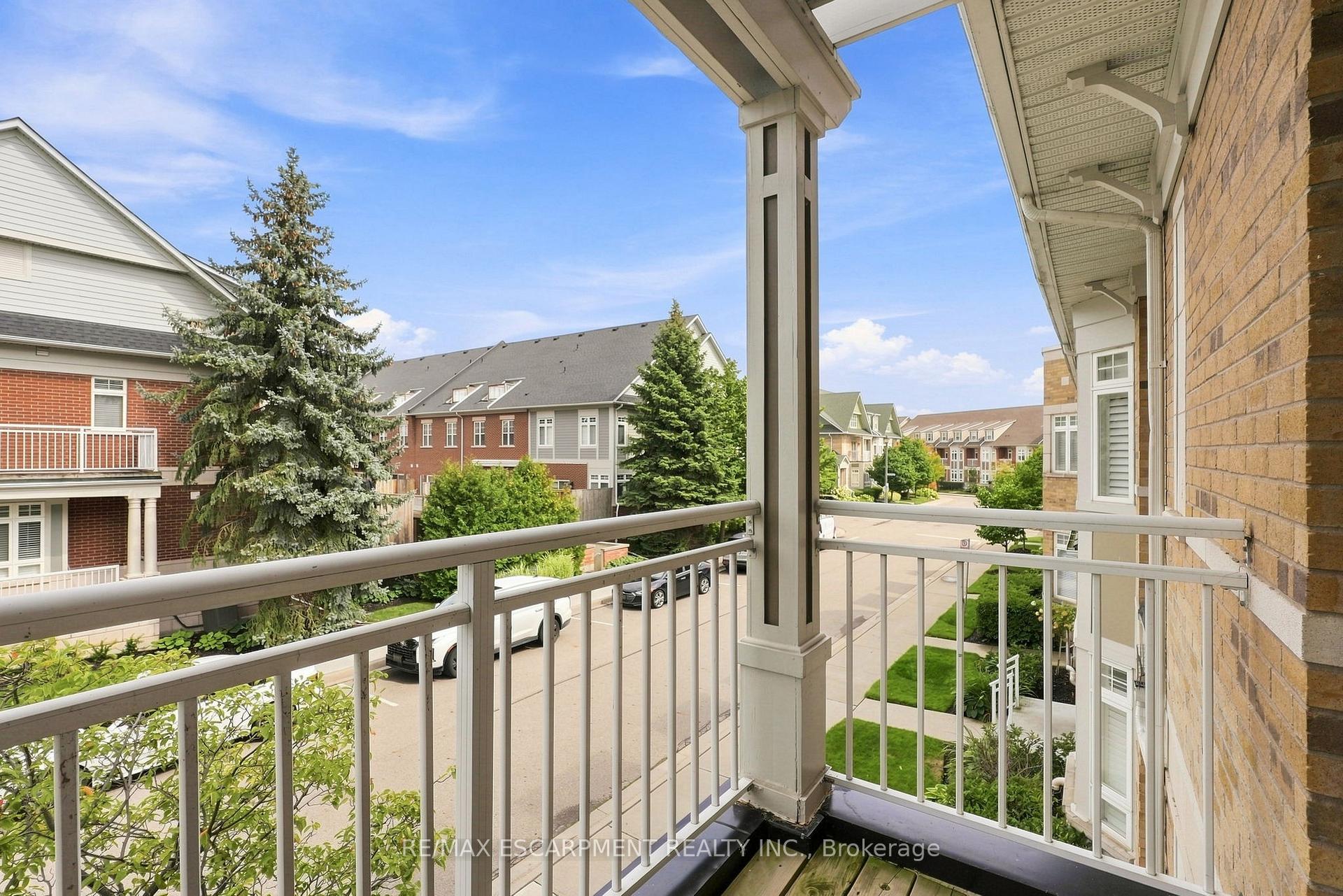 Photo 14 of 36 Compass Way, Mississauga, Port Credit — HOMEH