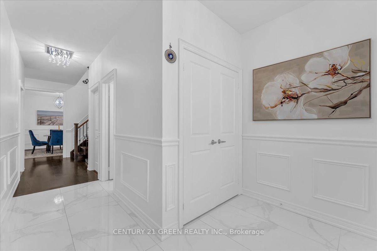 Photo 6 of 16 Grendon Crescent, Brampton, Credit Valley — HOMEH