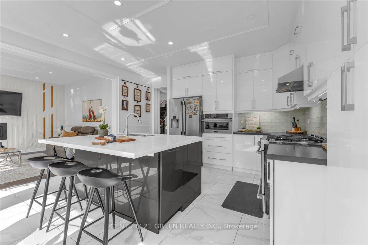 Photo 14 of 16 Grendon Crescent, Brampton, Credit Valley — HOMEH