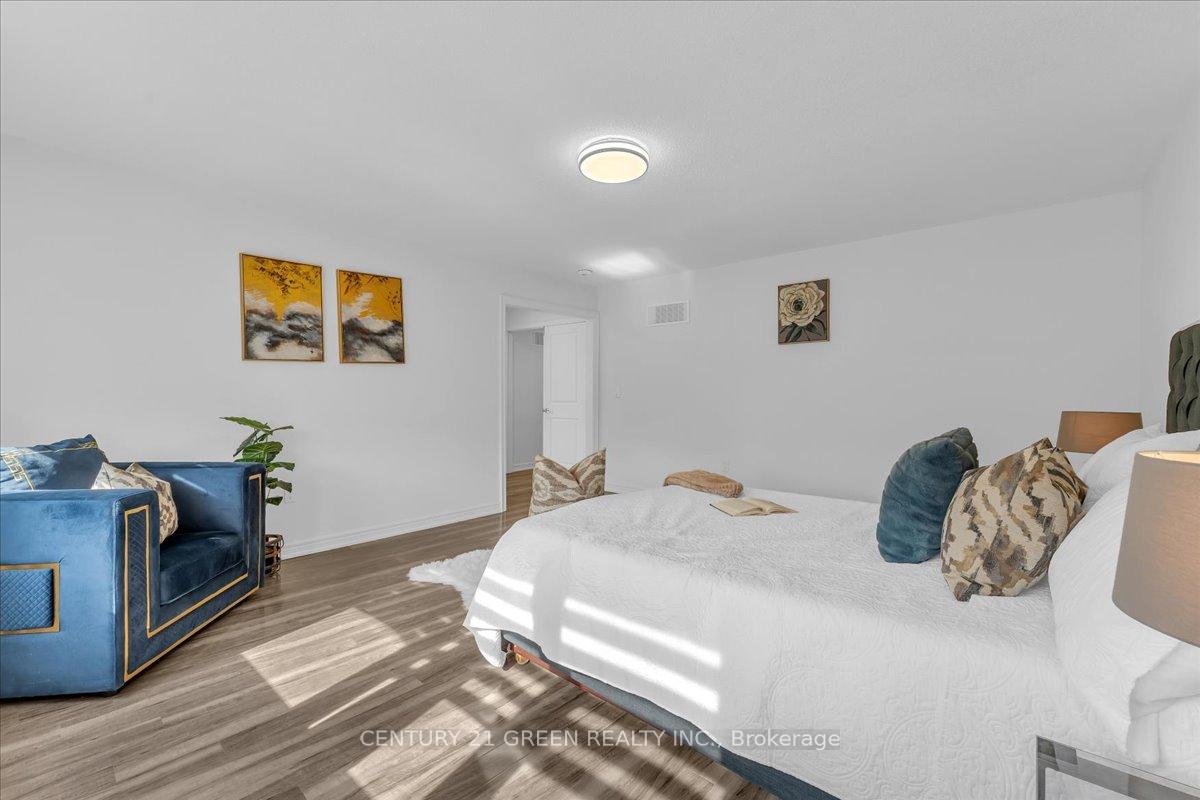 Photo 23 of 16 Grendon Crescent, Brampton, Credit Valley — HOMEH
