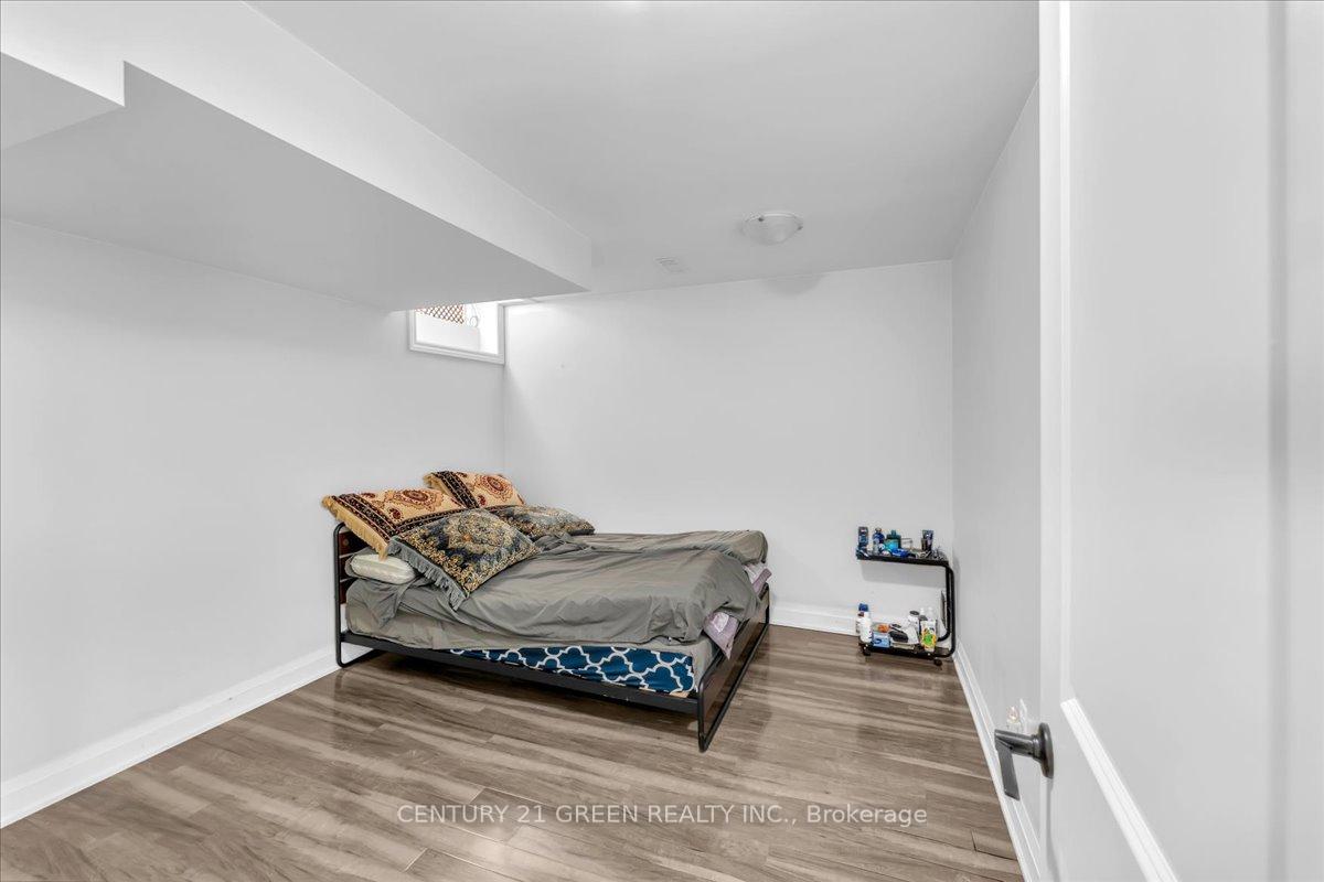 Photo 44 of 16 Grendon Crescent, Brampton, Credit Valley — HOMEH