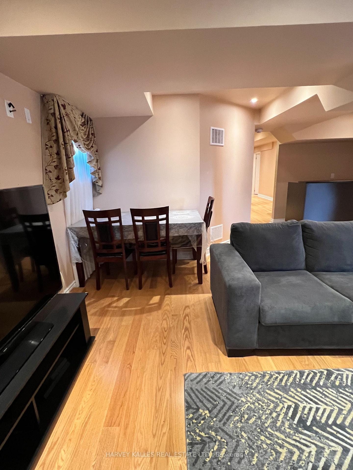 Photo 4 of Unit Bsmt, 44 Ann Louise Crescent, Markham, Cedarwood — HOMEH