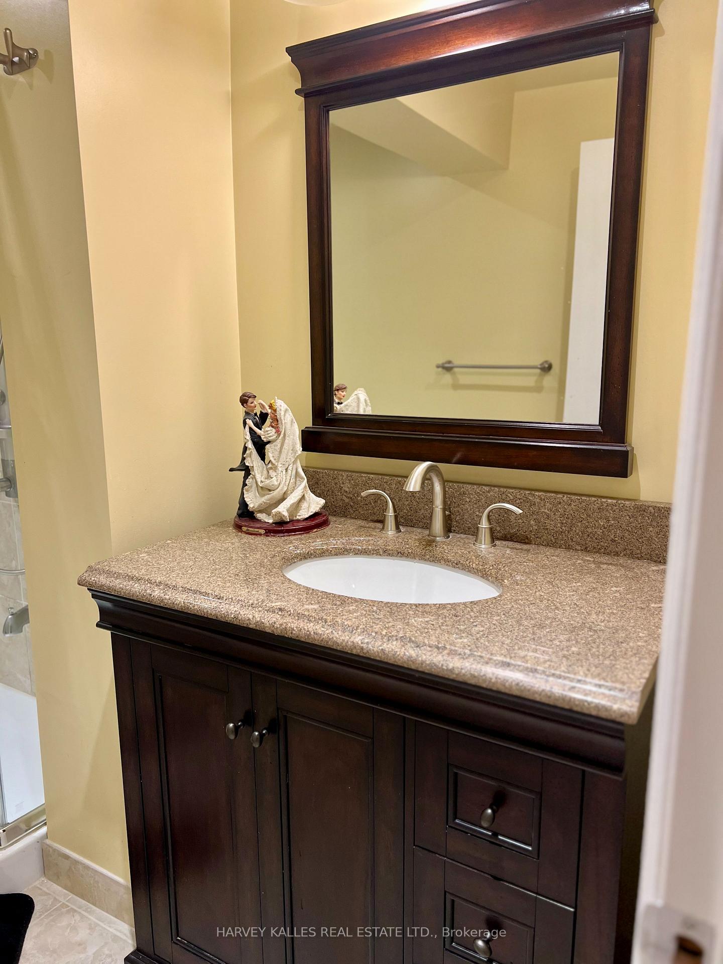 Photo 6 of Unit Bsmt, 44 Ann Louise Crescent, Markham, Cedarwood — HOMEH