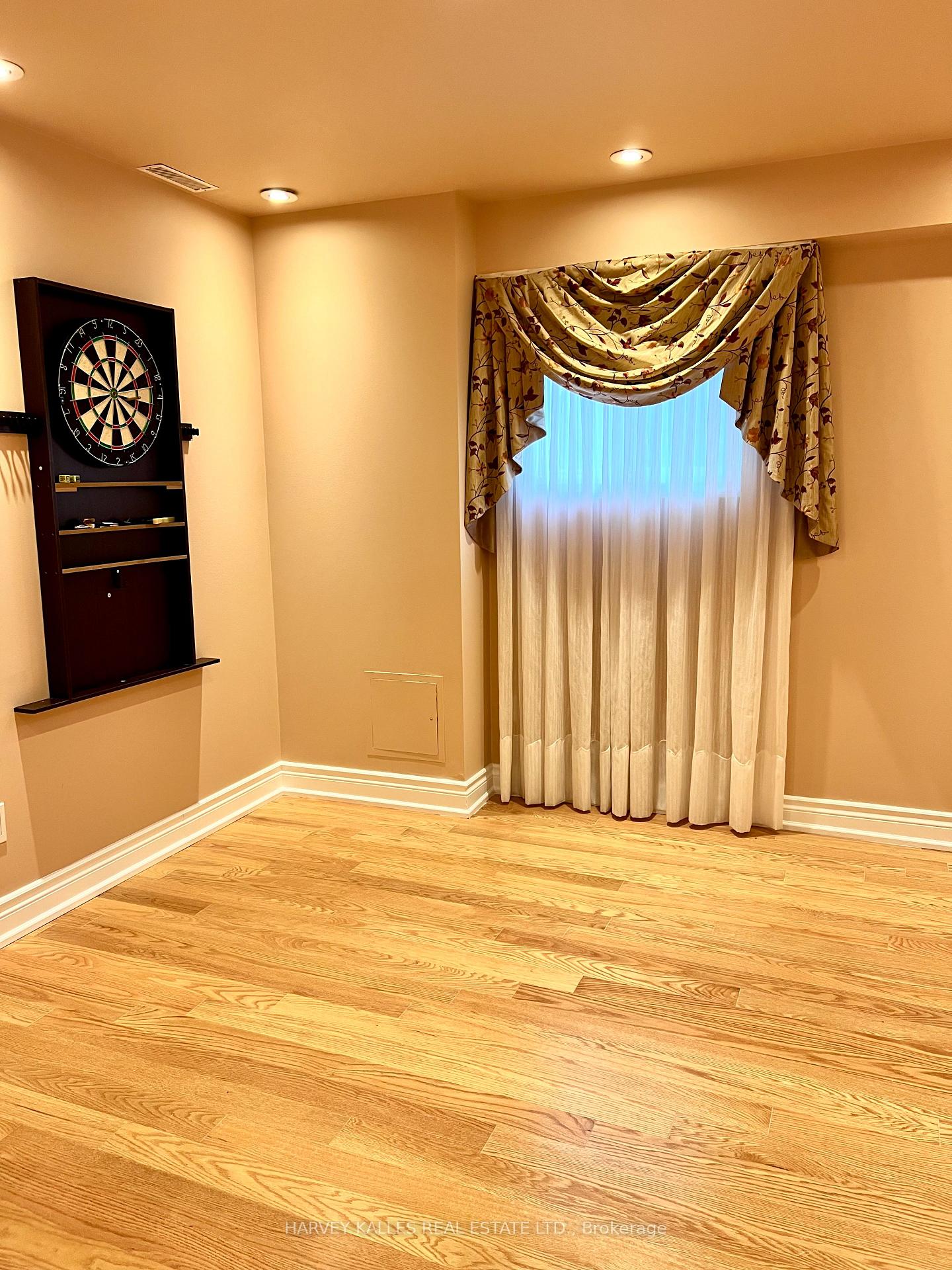 Photo 8 of Unit Bsmt, 44 Ann Louise Crescent, Markham, Cedarwood — HOMEH