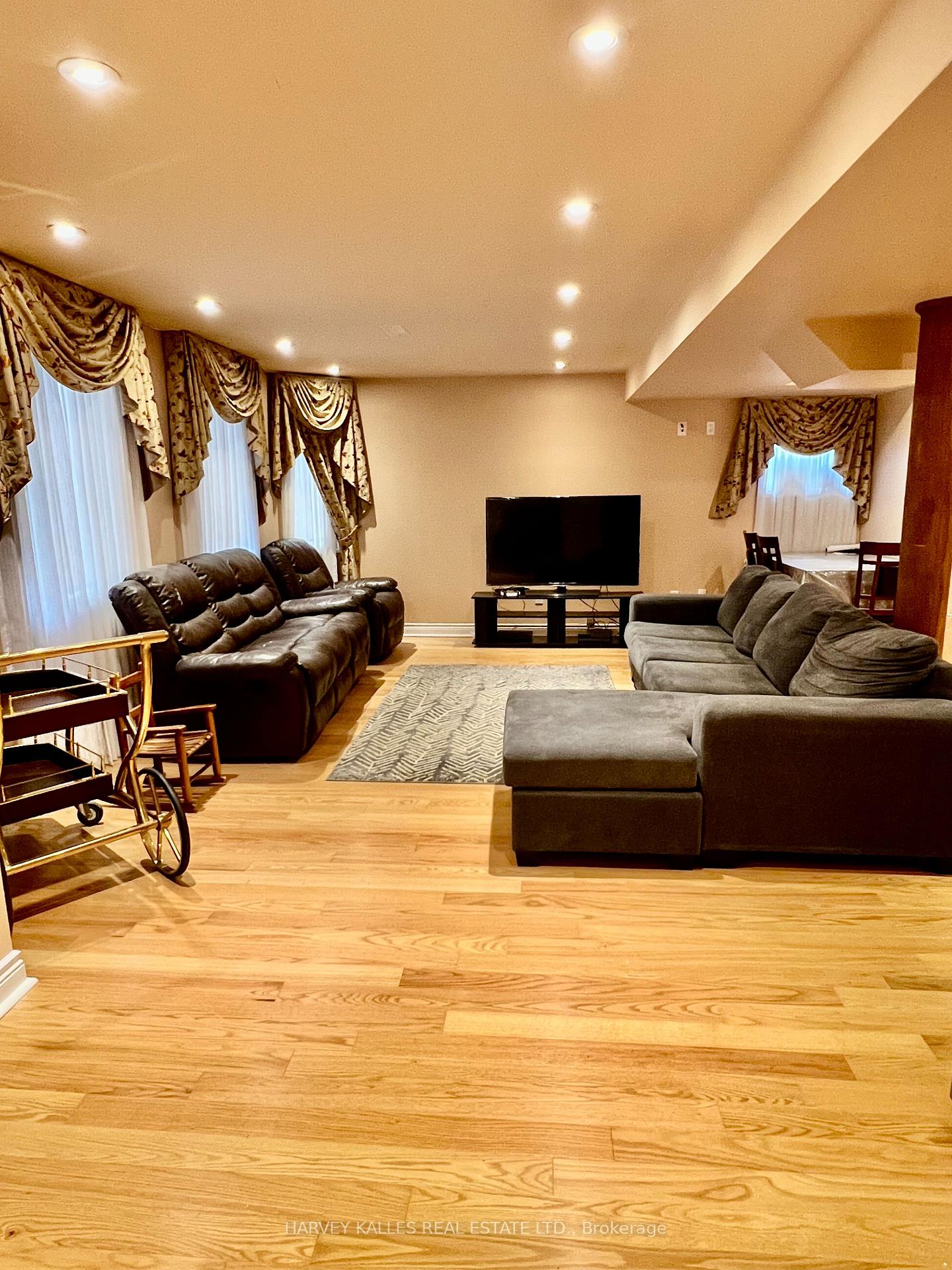 Photo 14 of Unit Bsmt, 44 Ann Louise Crescent, Markham, Cedarwood — HOMEH