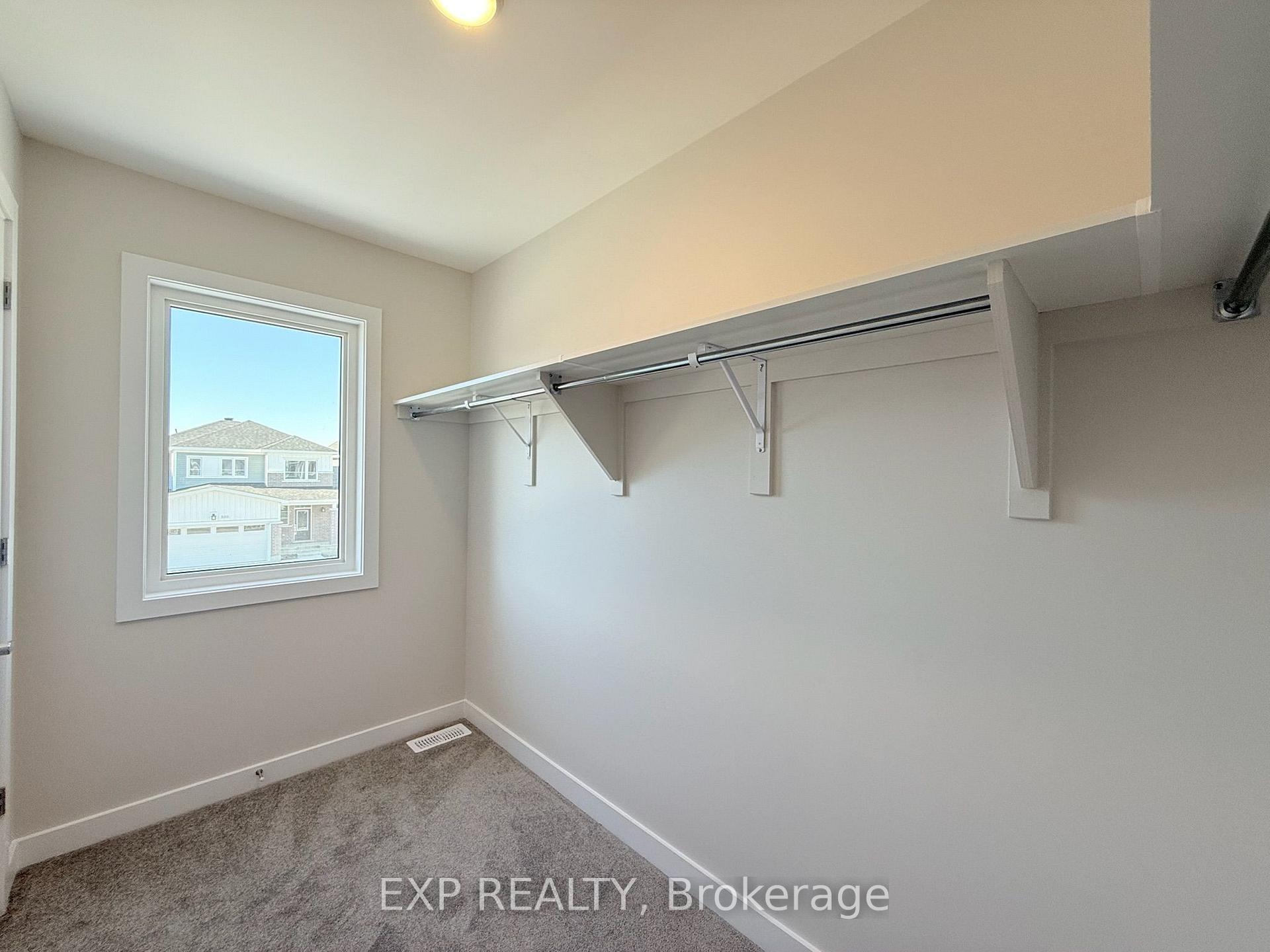 Photo 5 of 538 Oldenburg Avenue, Ottawa, Btwn Franktown Rd. & Fallowfield Rd. — HOMEH