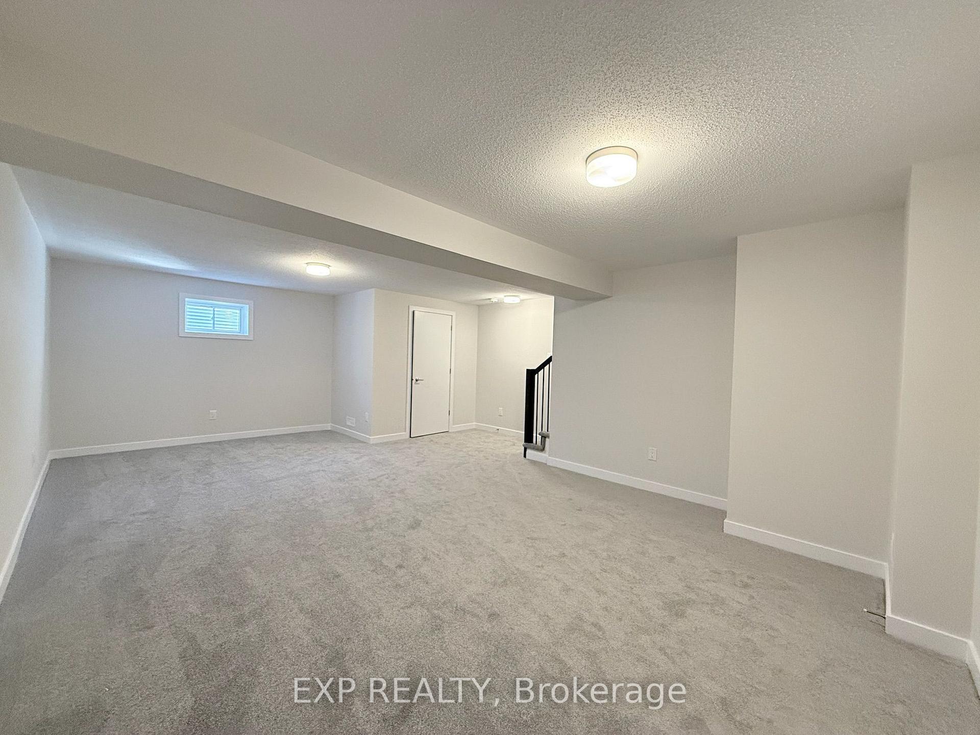 Photo 11 of 538 Oldenburg Avenue, Ottawa, Btwn Franktown Rd. & Fallowfield Rd. — HOMEH