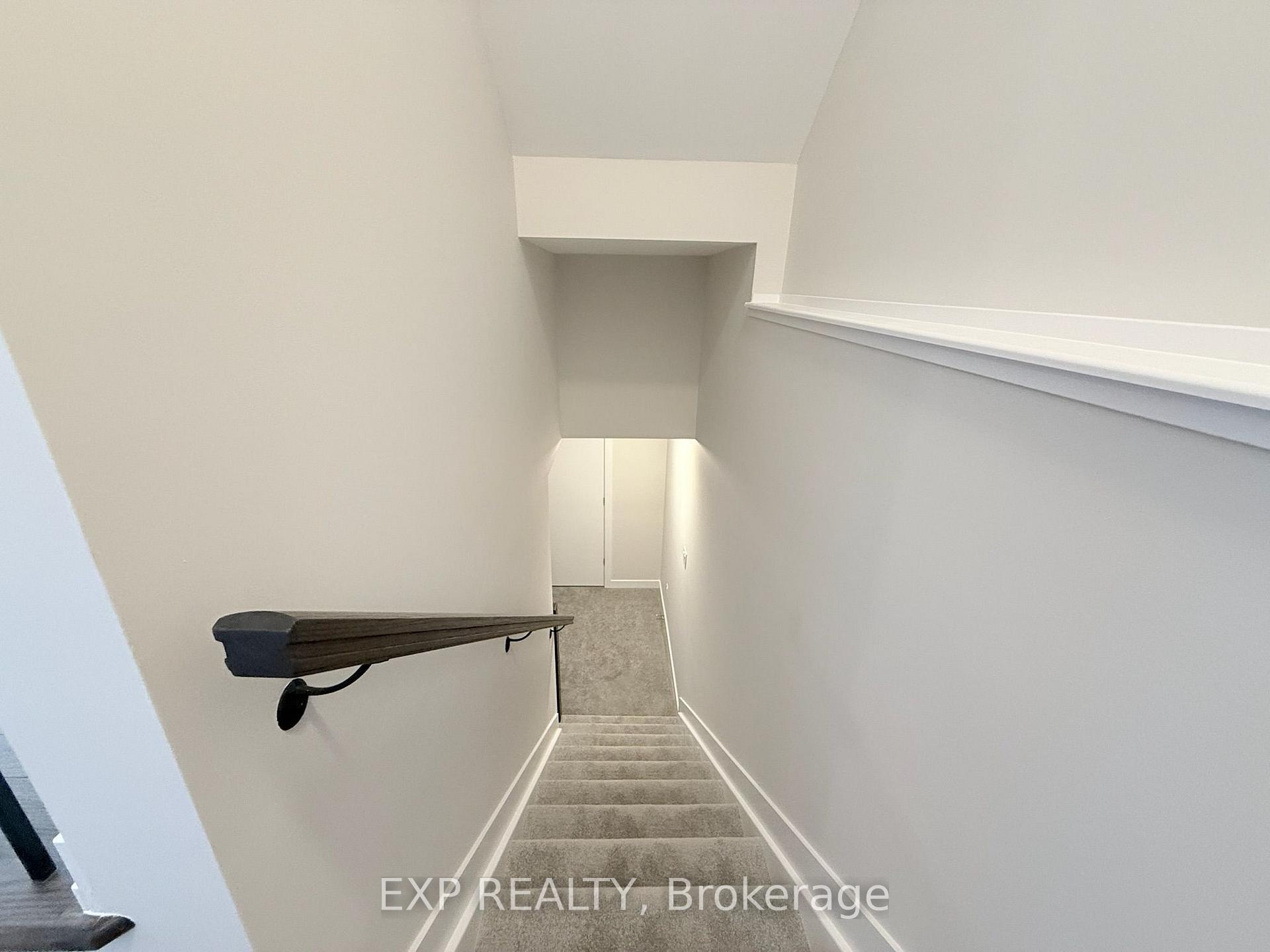 Photo 19 of 538 Oldenburg Avenue, Ottawa, Btwn Franktown Rd. & Fallowfield Rd. — HOMEH