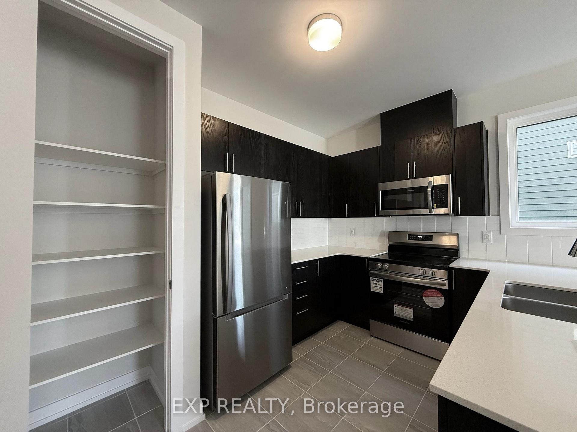 Photo 20 of 538 Oldenburg Avenue, Ottawa, Btwn Franktown Rd. & Fallowfield Rd. — HOMEH