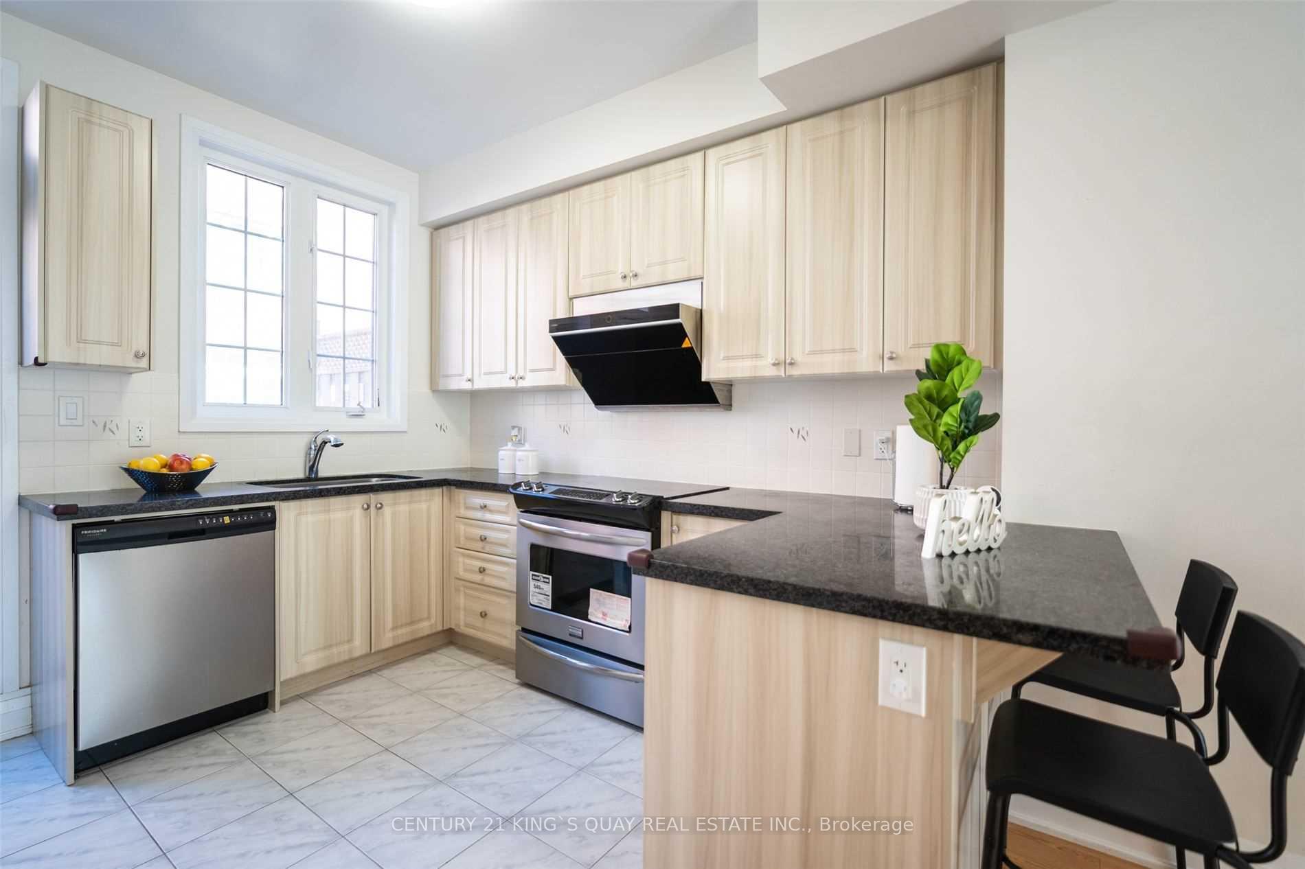 Photo 11 of 55 River Street, Toronto, Regent Park — HOMEH
