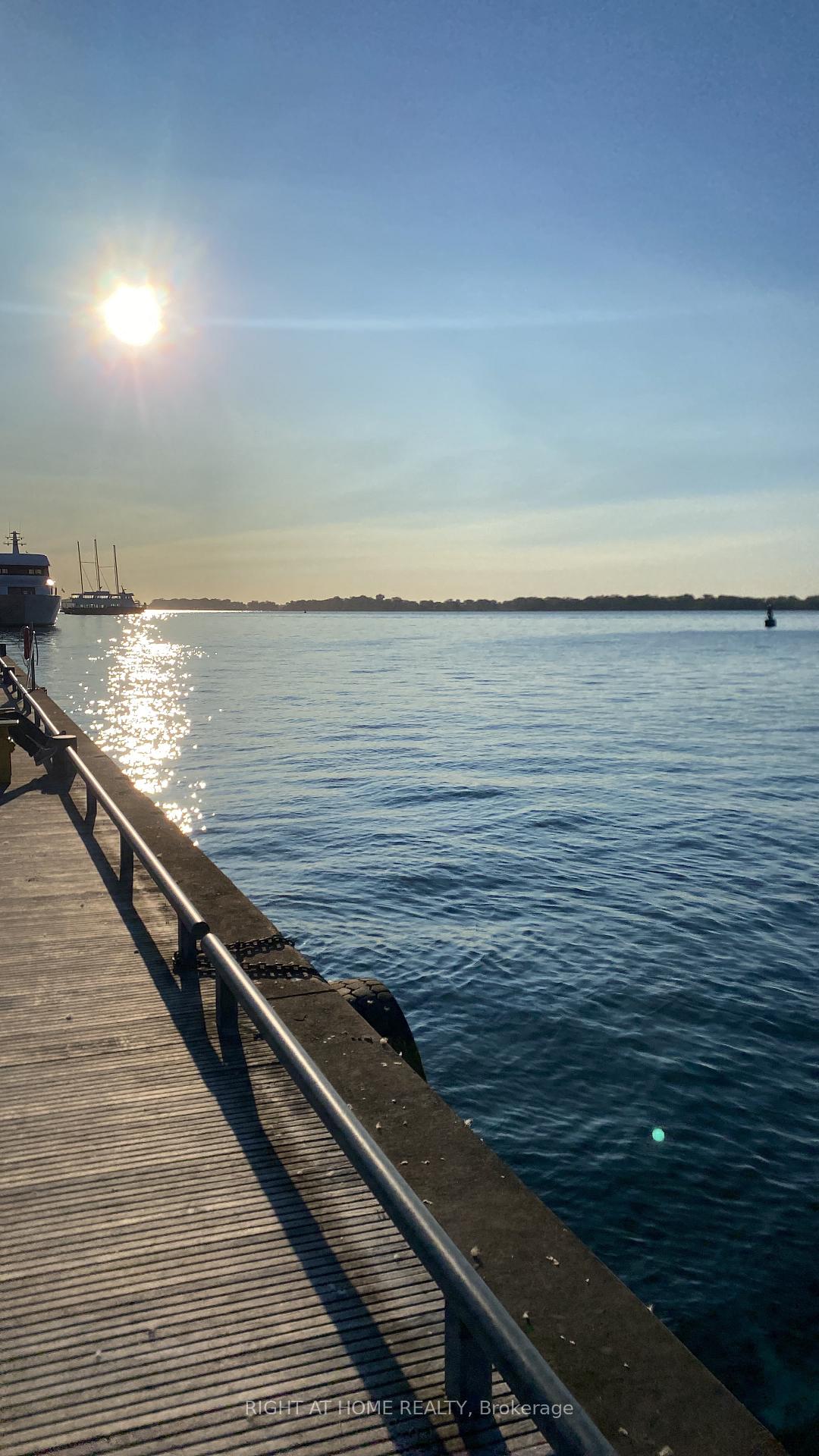 Photo 7 of Unit 3008, 270 Queens Quay, Toronto, Waterfront Communities — HOMEH