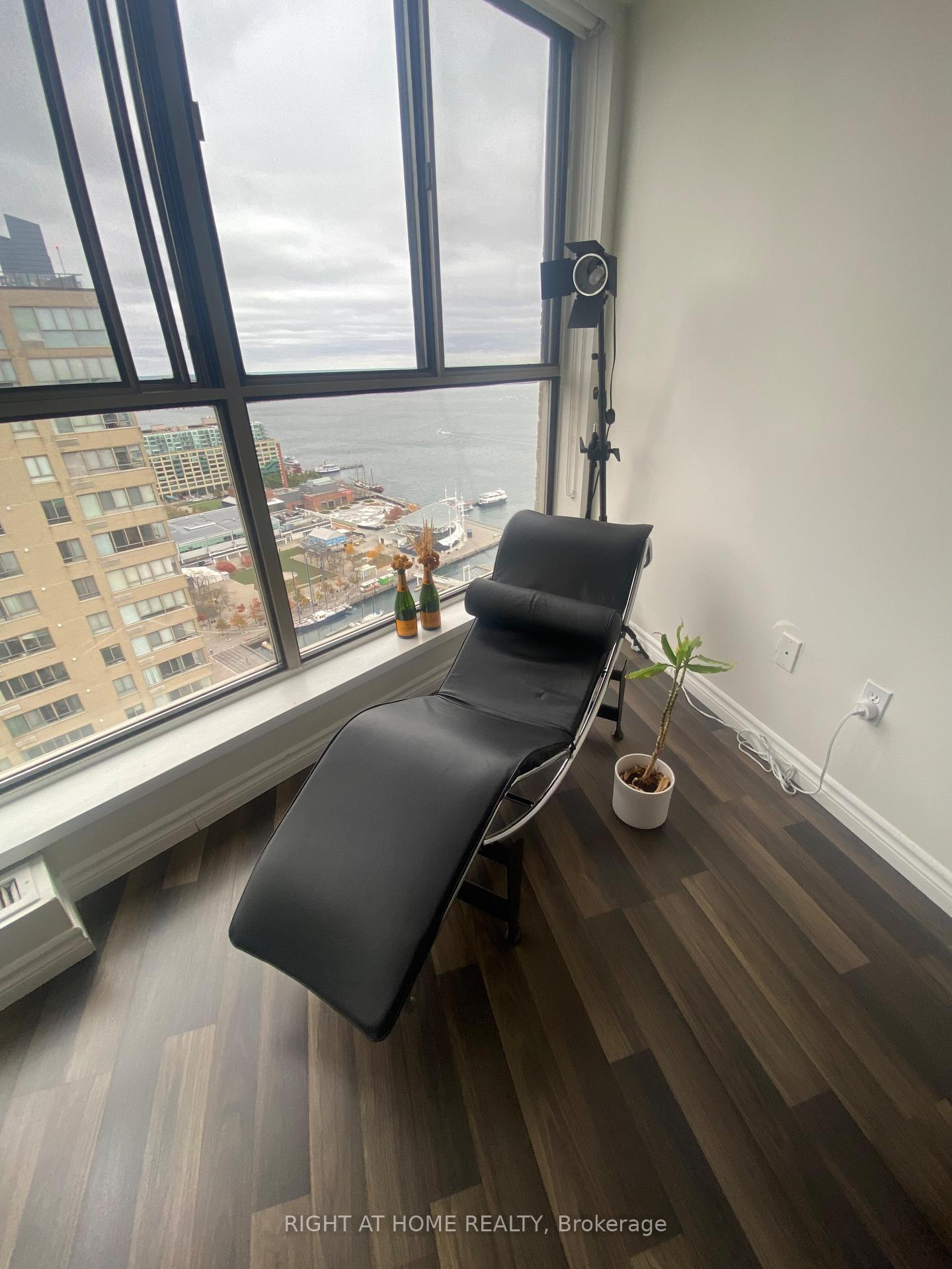 Photo 16 of Unit 3008, 270 Queens Quay, Toronto, Waterfront Communities — HOMEH