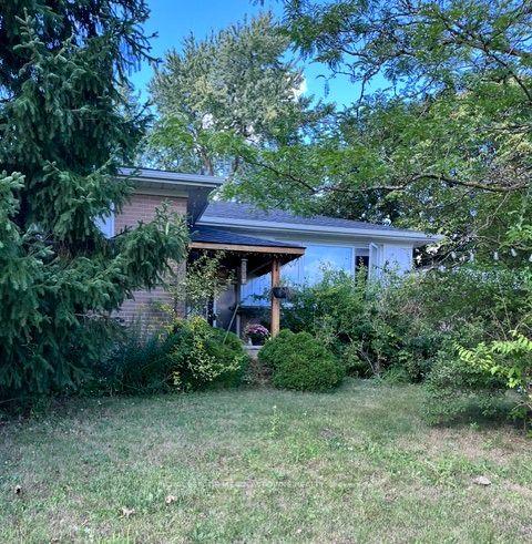 Photo 2 of 153 Delrex Boulevard, Halton Hills, Georgetown — HOMEH