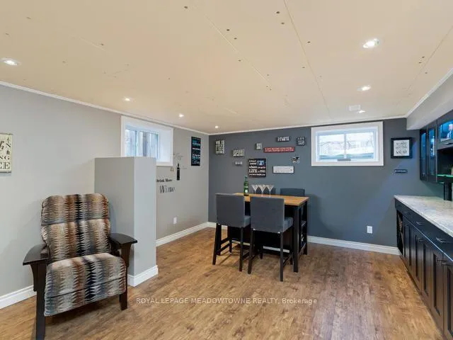 Photo 21 of 153 Delrex Boulevard, Halton Hills, Georgetown — HOMEH