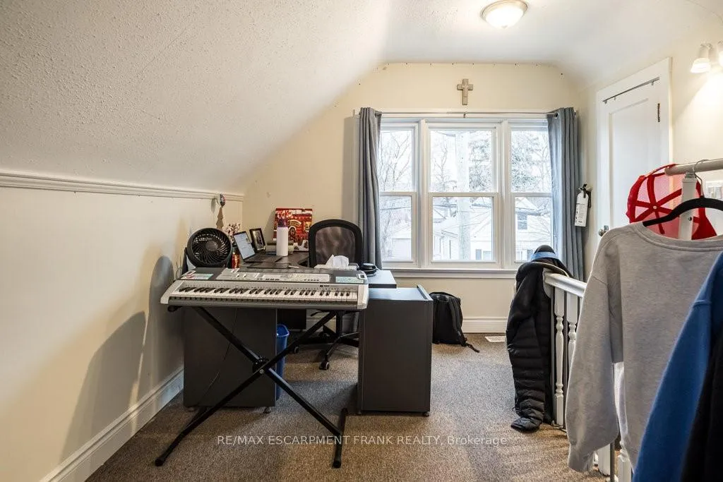 Photo 21 of 109 Royal Avenue, Hamilton, Ainslie Wood — HOMEH