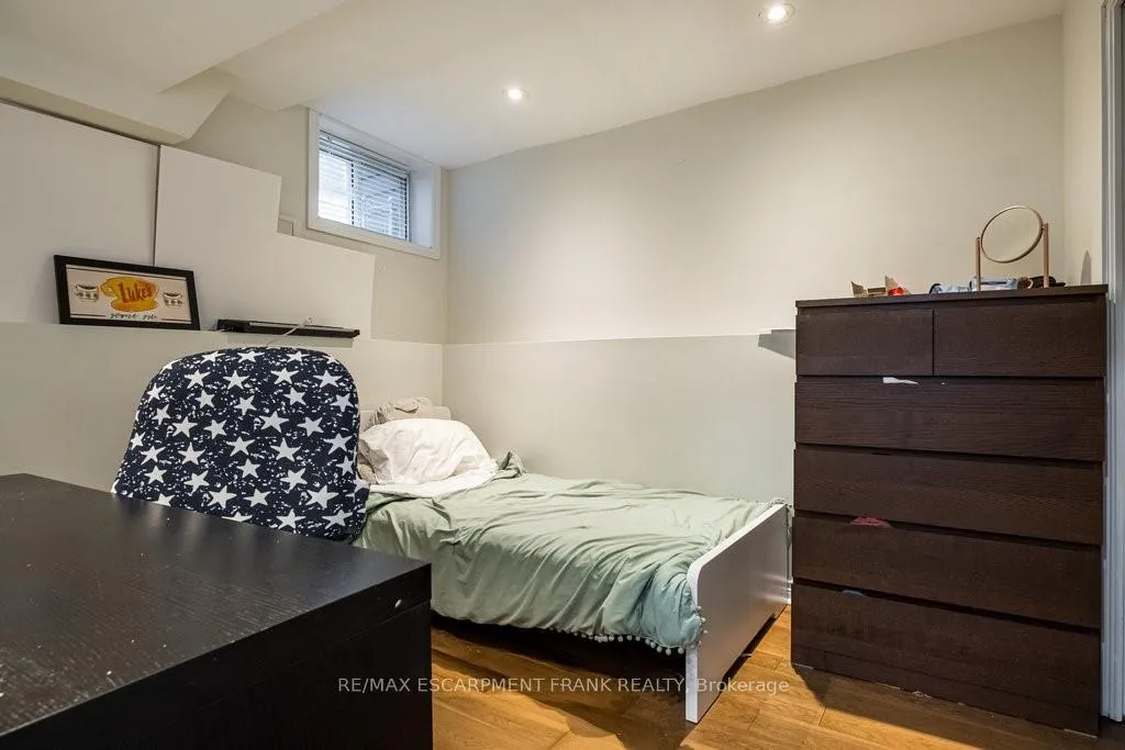 Photo 28 of 109 Royal Avenue, Hamilton, Ainslie Wood — HOMEH