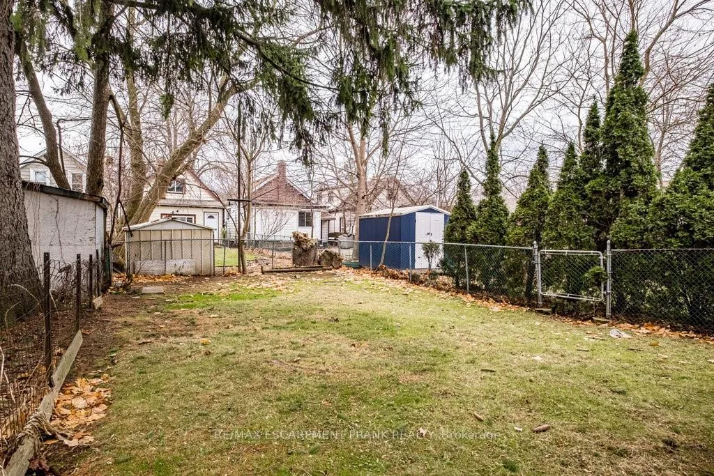 Photo 32 of 109 Royal Avenue, Hamilton, Ainslie Wood — HOMEH