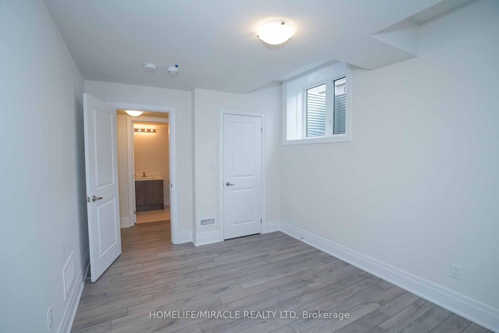 Photo 14 of Unit Lower, 31 Prudhoe Terrace, Barrie, Innis-Shore — HOMEH