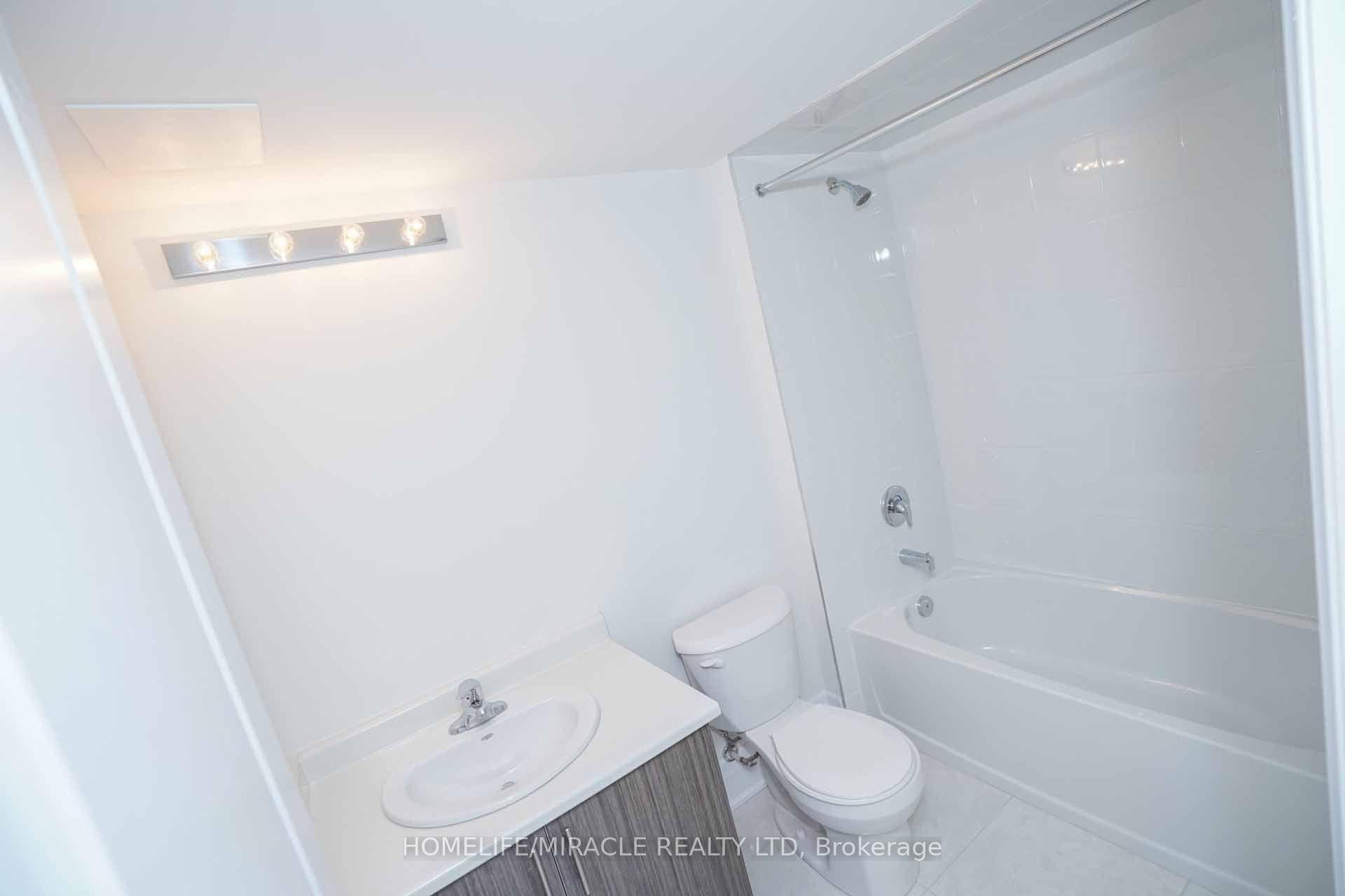 Photo 15 of Unit Lower, 31 Prudhoe Terrace, Barrie, Innis-Shore — HOMEH